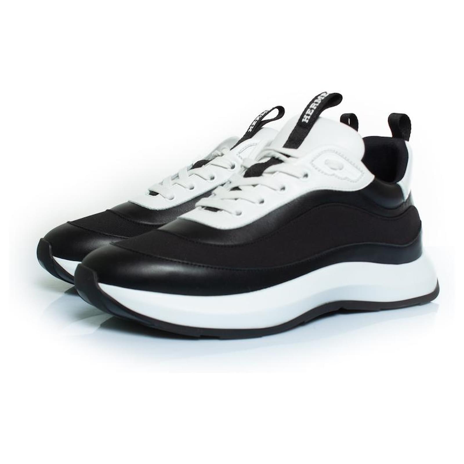 Hermès Hermes, Kuma trainers in black White Leather ref