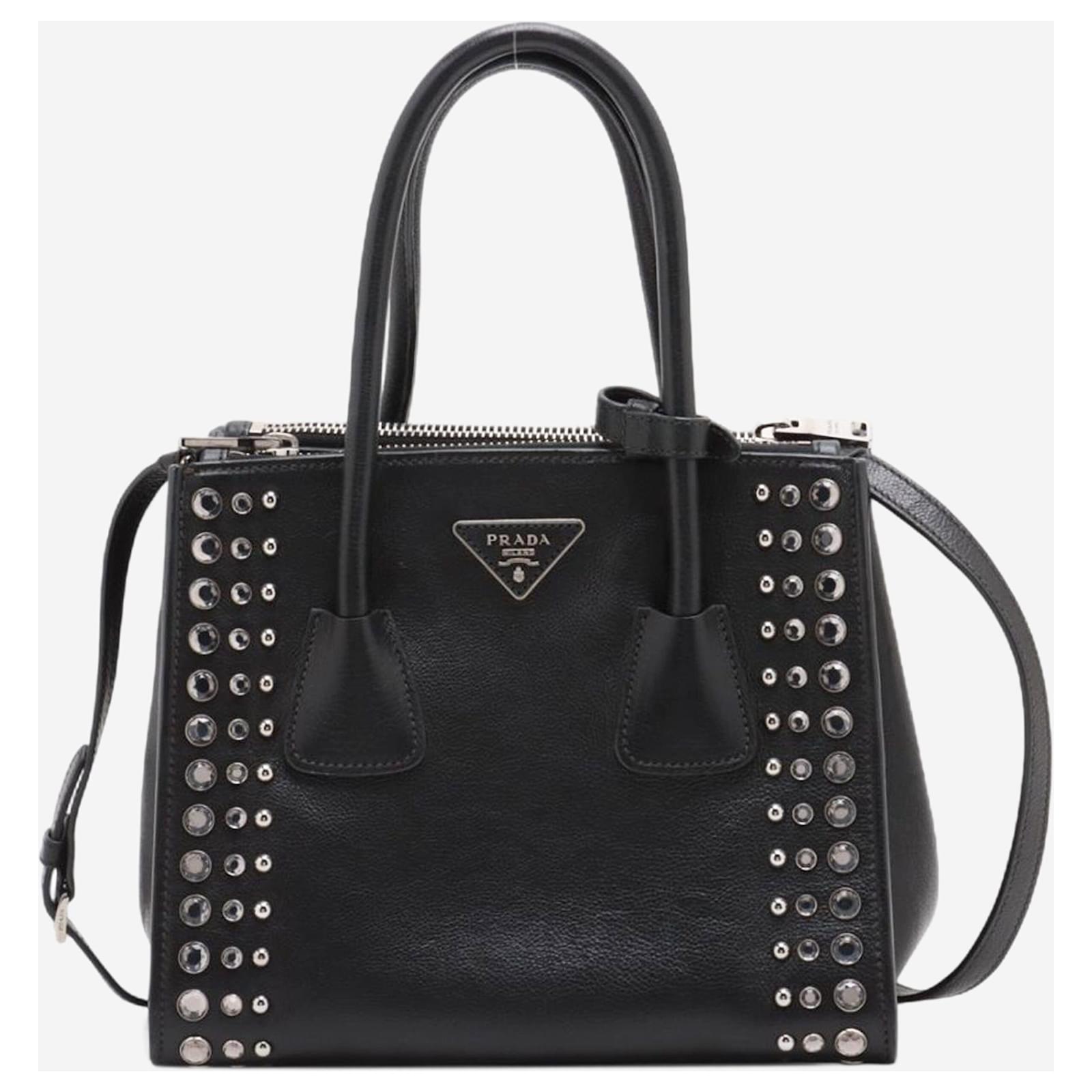 PRADA クラクリュール スタッズ クラック 加工 レザー 2wayバッグ Prada Black leather studded 2way bag ref.2220334 - Joli Closet