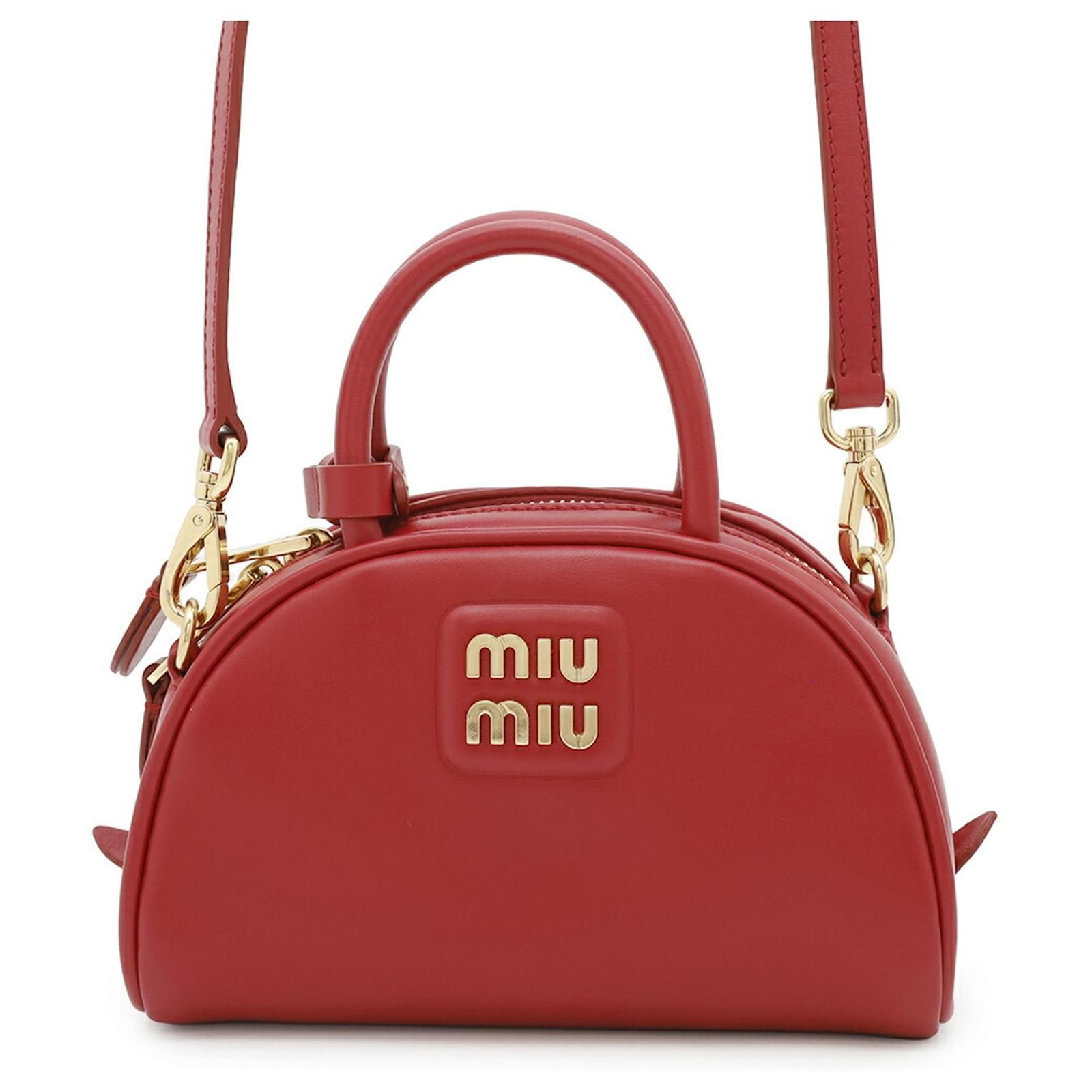Miu Miu Mini Boston Leather Handbag Red ref.2223996 - Joli Closet