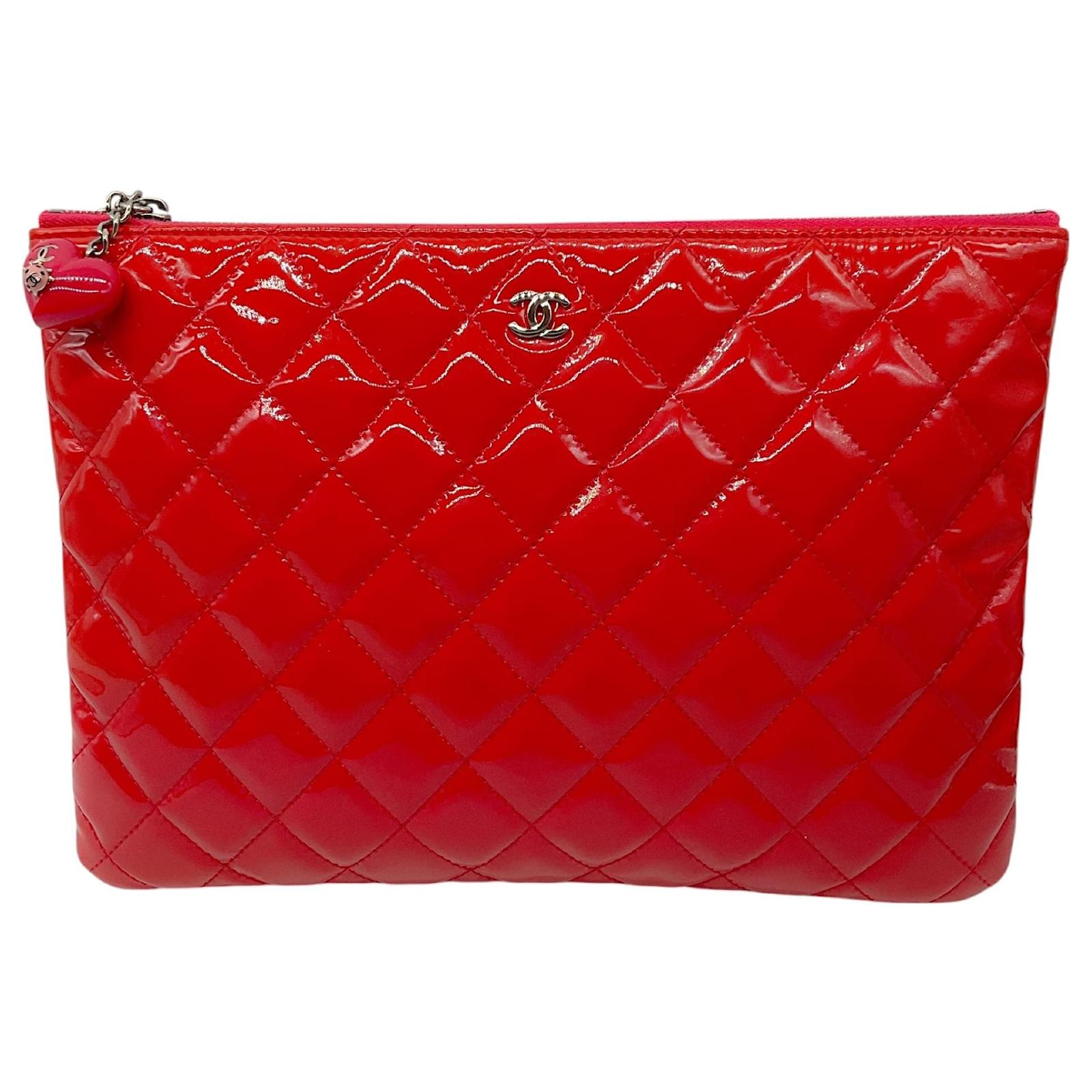 Chanel Red Quilted Patent Calfskin Valentine Hearts Medium O