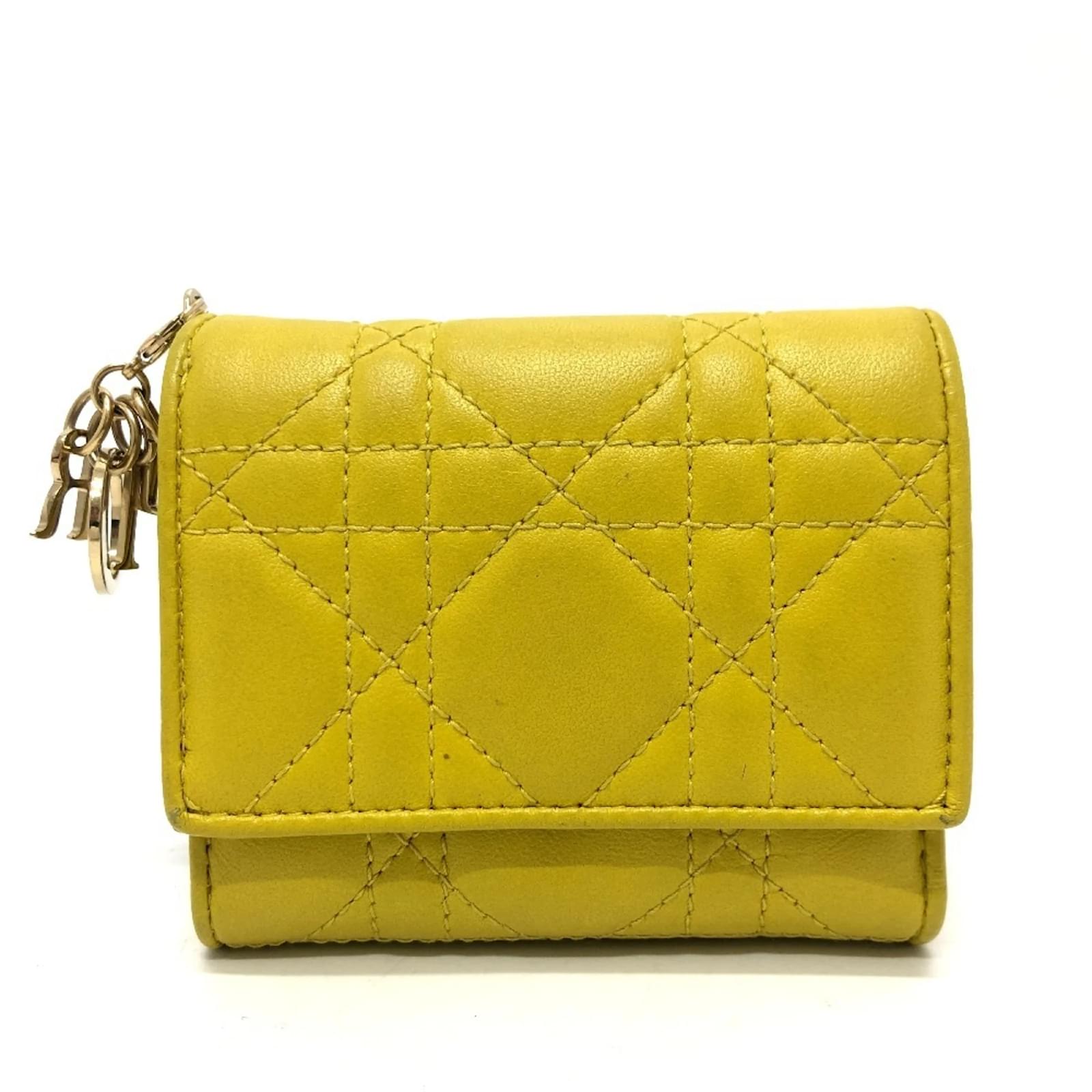 Christian Dior イエロー レザーケース Christian Dior Lady Cannage Lotus Wallet Yellow Leather ref