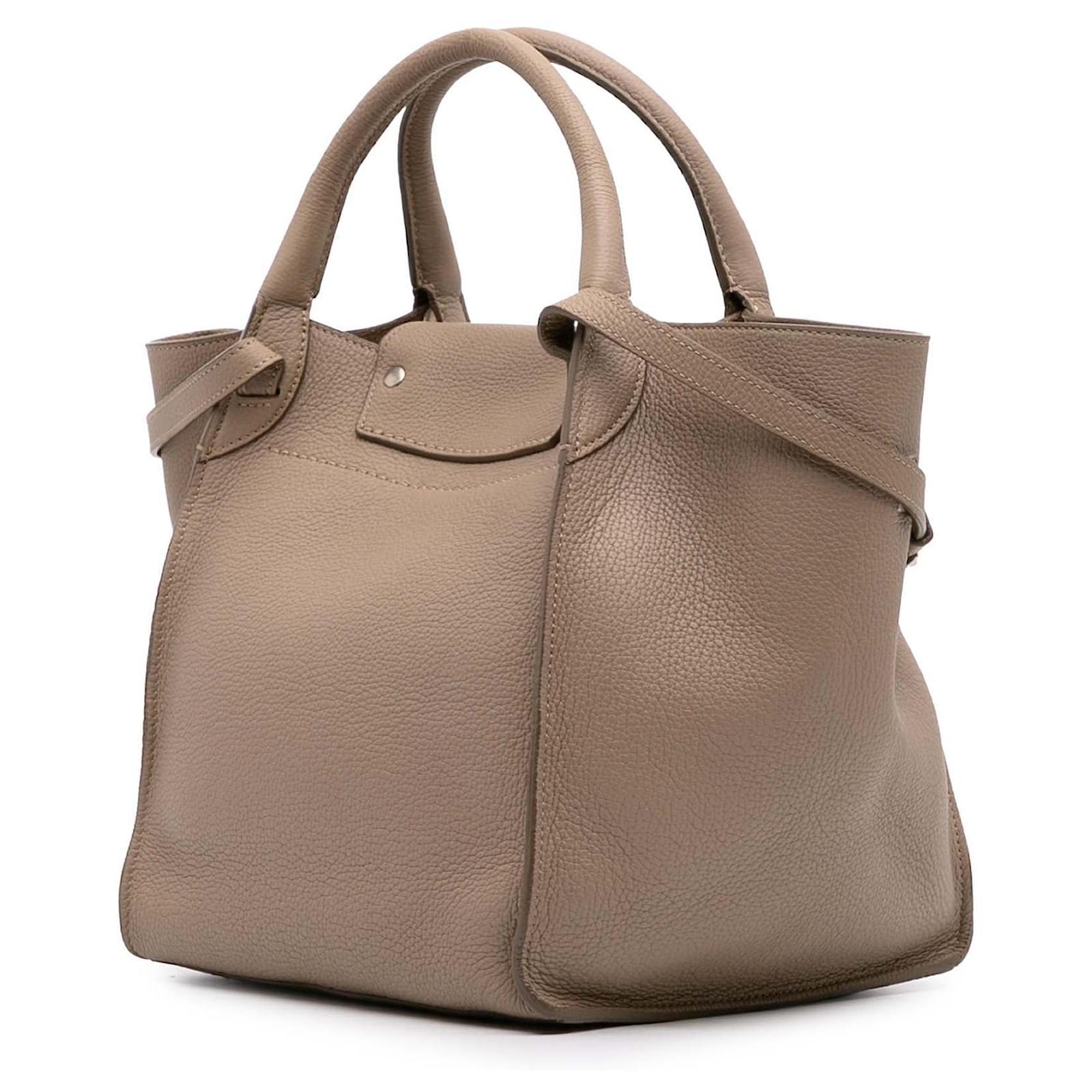 Big Bag Céline Grand Sac en Cuir de Veau Grainé de Celine Veau