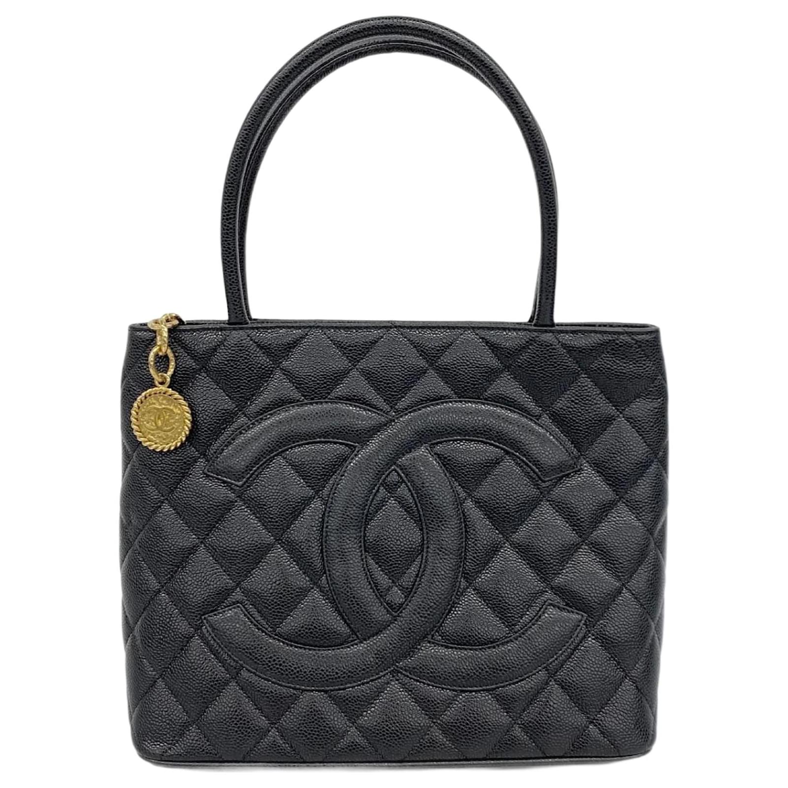 Chanel Black Grained Calfskin Tote Bag ref.JC2286926 (Sold) - Joli