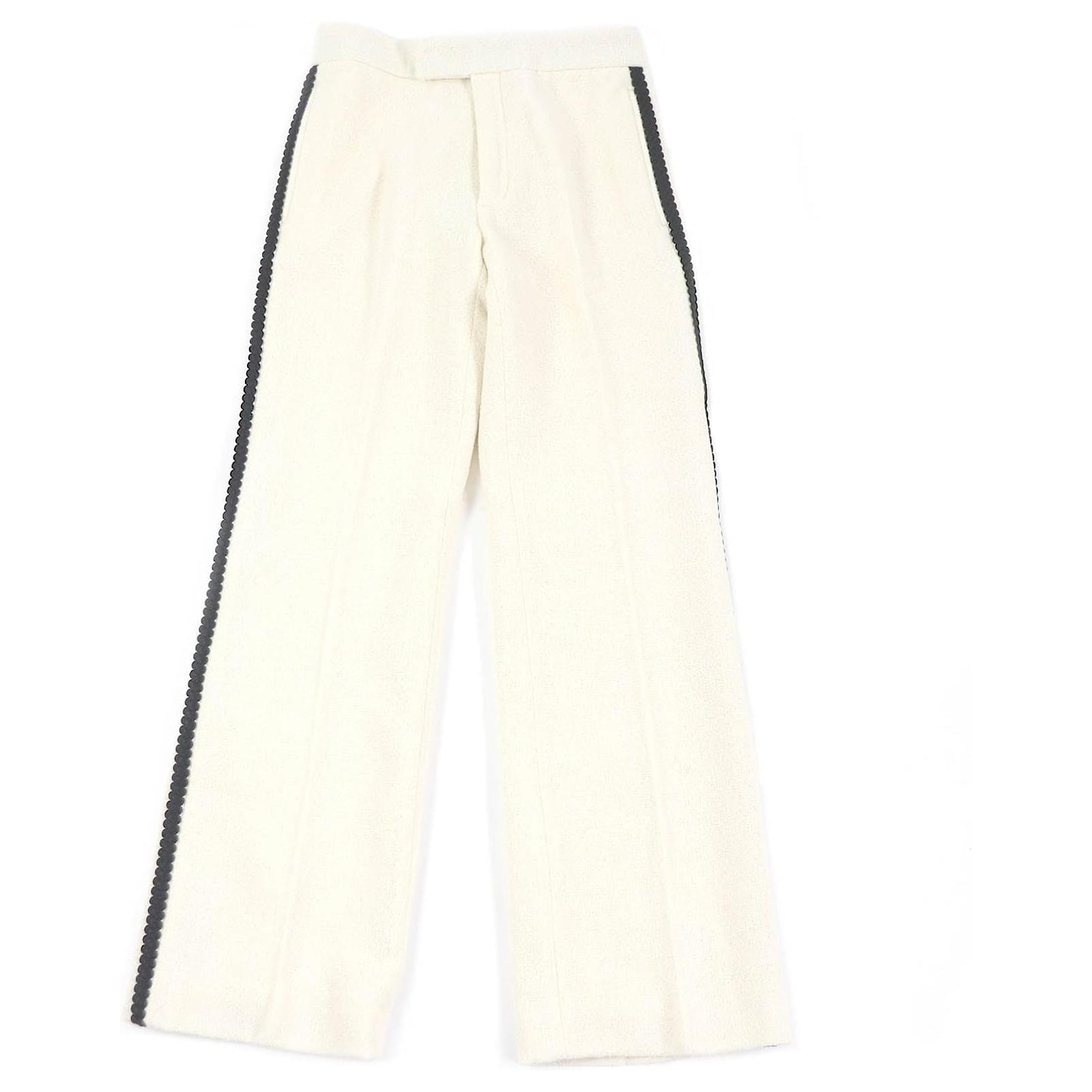 ボトムスその他 GUCCI Short white flare trousers Cropped flared denim trousers in White Ready-to-wear | GUCCI® SI
