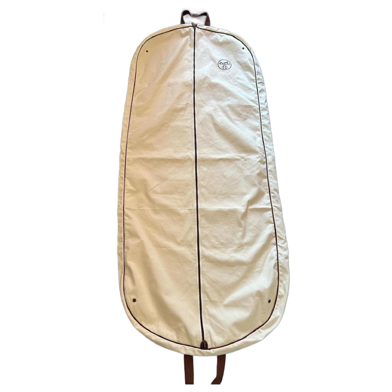 ᐅ Sac housse transport vêteents costues