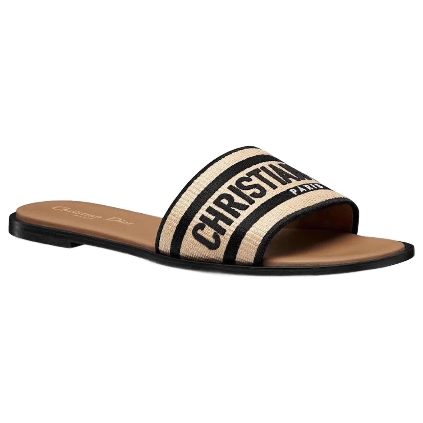 DIOR  Dwayミュール CHRISTIAN DIOR Canvas Embroidered Dway Mules Slide Sandals