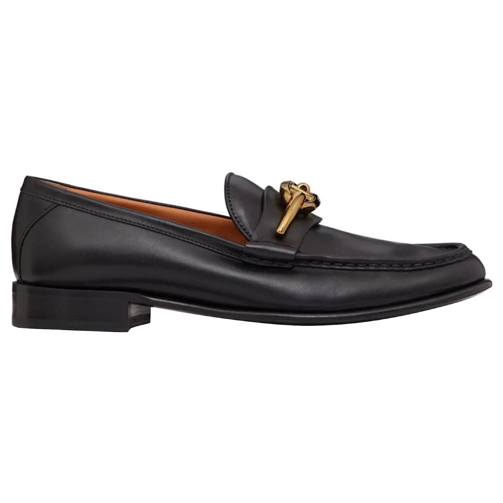 Valentino Garavani V-Logo Moon Leather Loafers