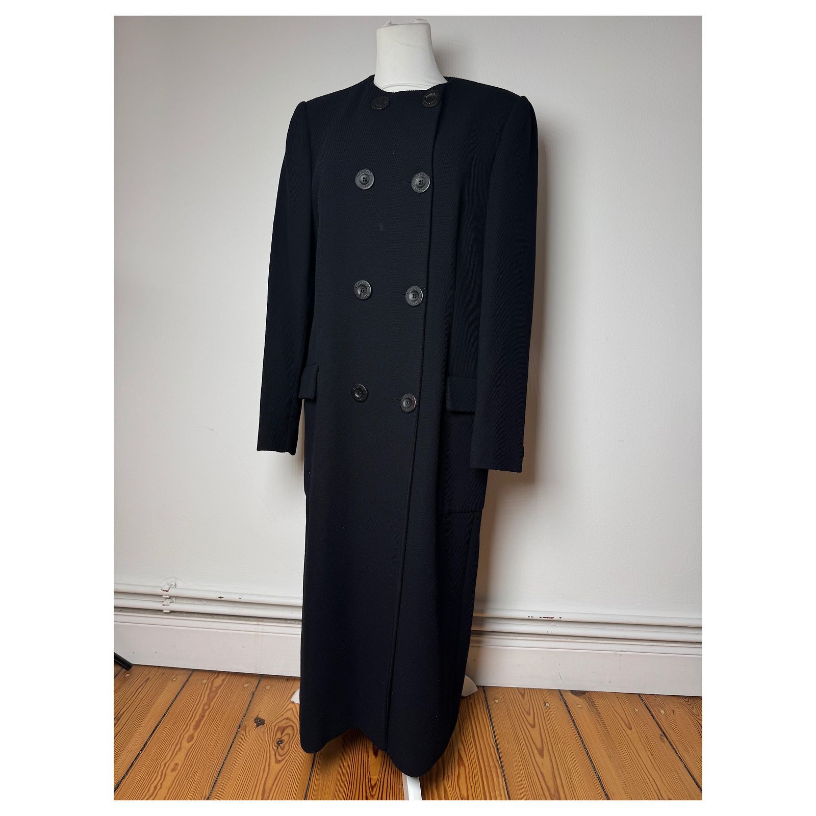 Vintage Gianni Versace Wool Trenchcoat L Black ref.2328620 - Joli 