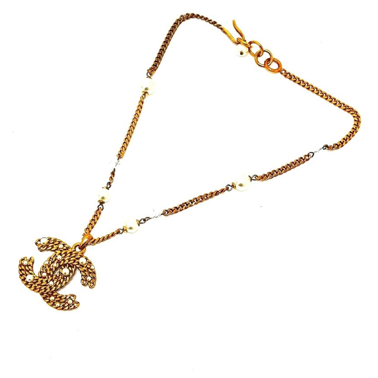 Chanel 05P Coco Mark Fake Pearl Chain Necklace Golden Metal ref