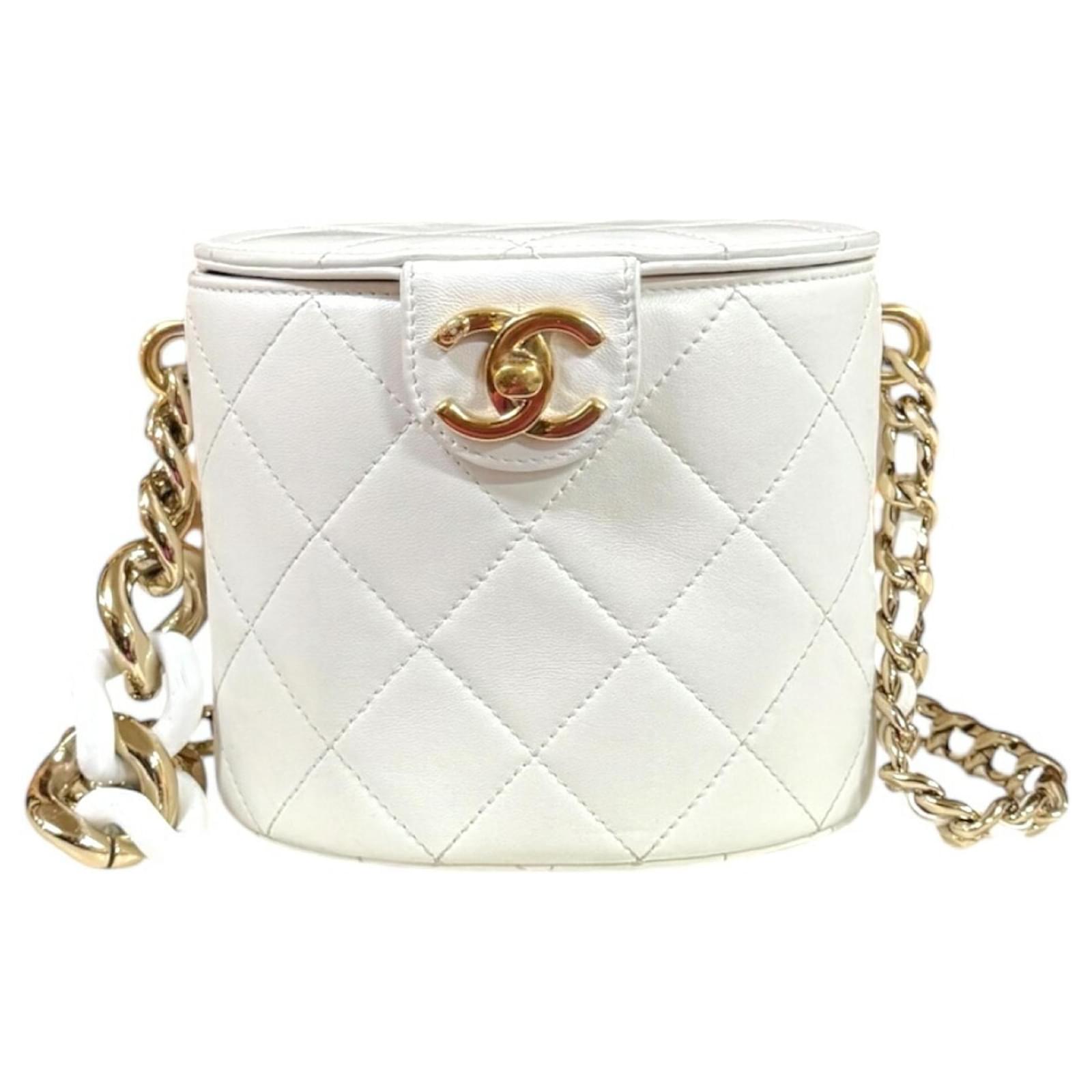 Chanel White Leather Vanity Shoulder Bag ref.2343791 - Joli Closet