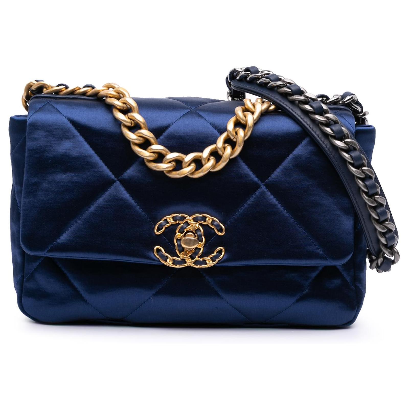 Chanel Blue Medium Satin 19 Flap Cloth ref.2356693 - Joli Closet