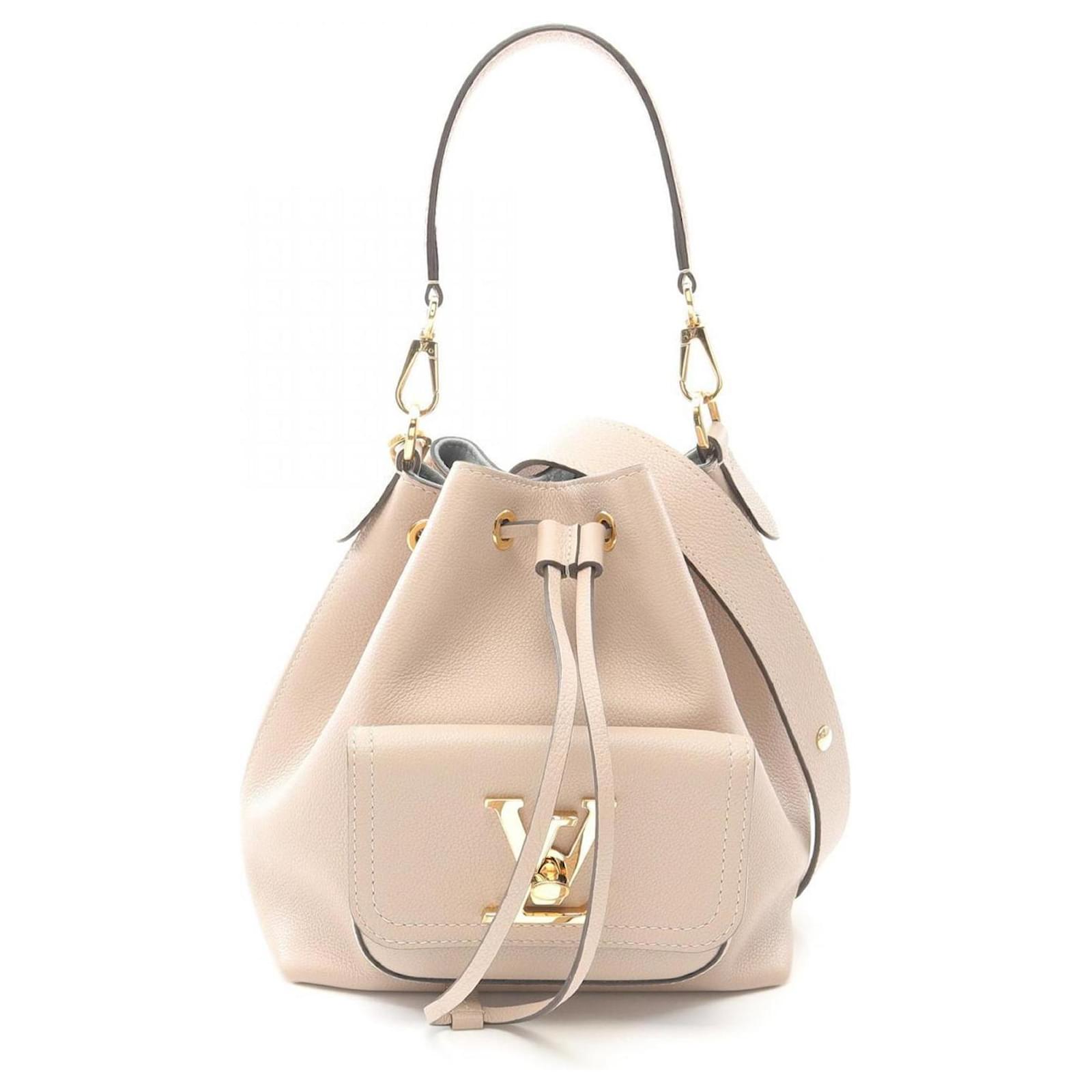 Lockme Bucket Handtasche von Louis Vuitton Beige Leder