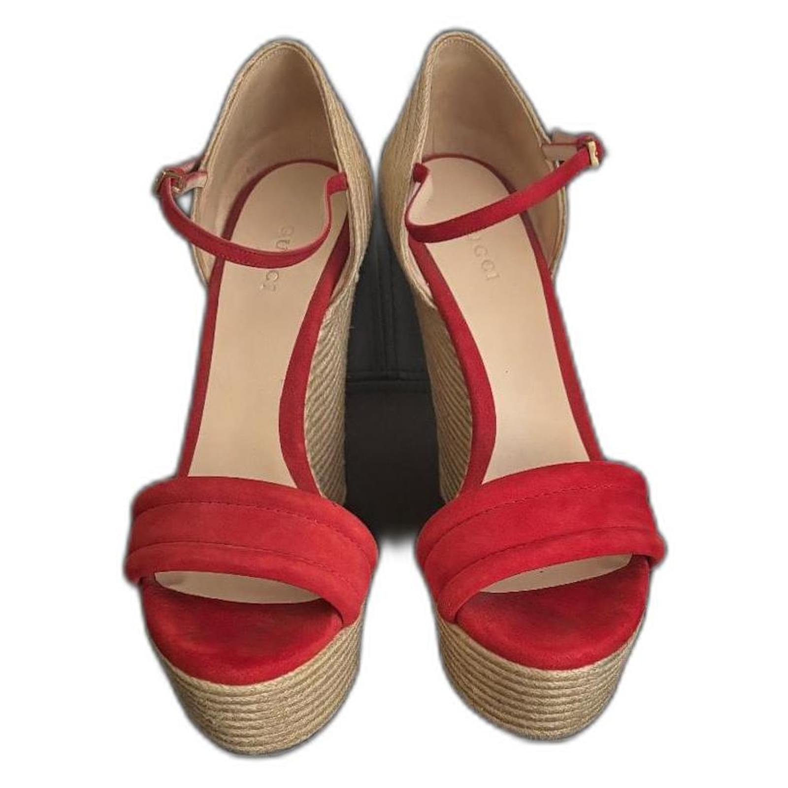 Gucci Escarpins Suede Rouge Joli Closet