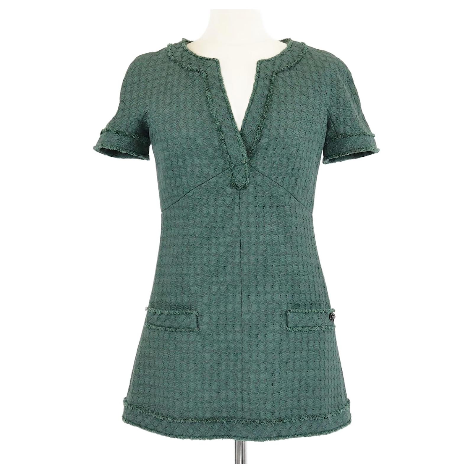Chanel Green V-Neck Short Sleeve Tunic Mini Dress Cotton Linen  ref.JC2378858 (Sold) - Joli Closet
