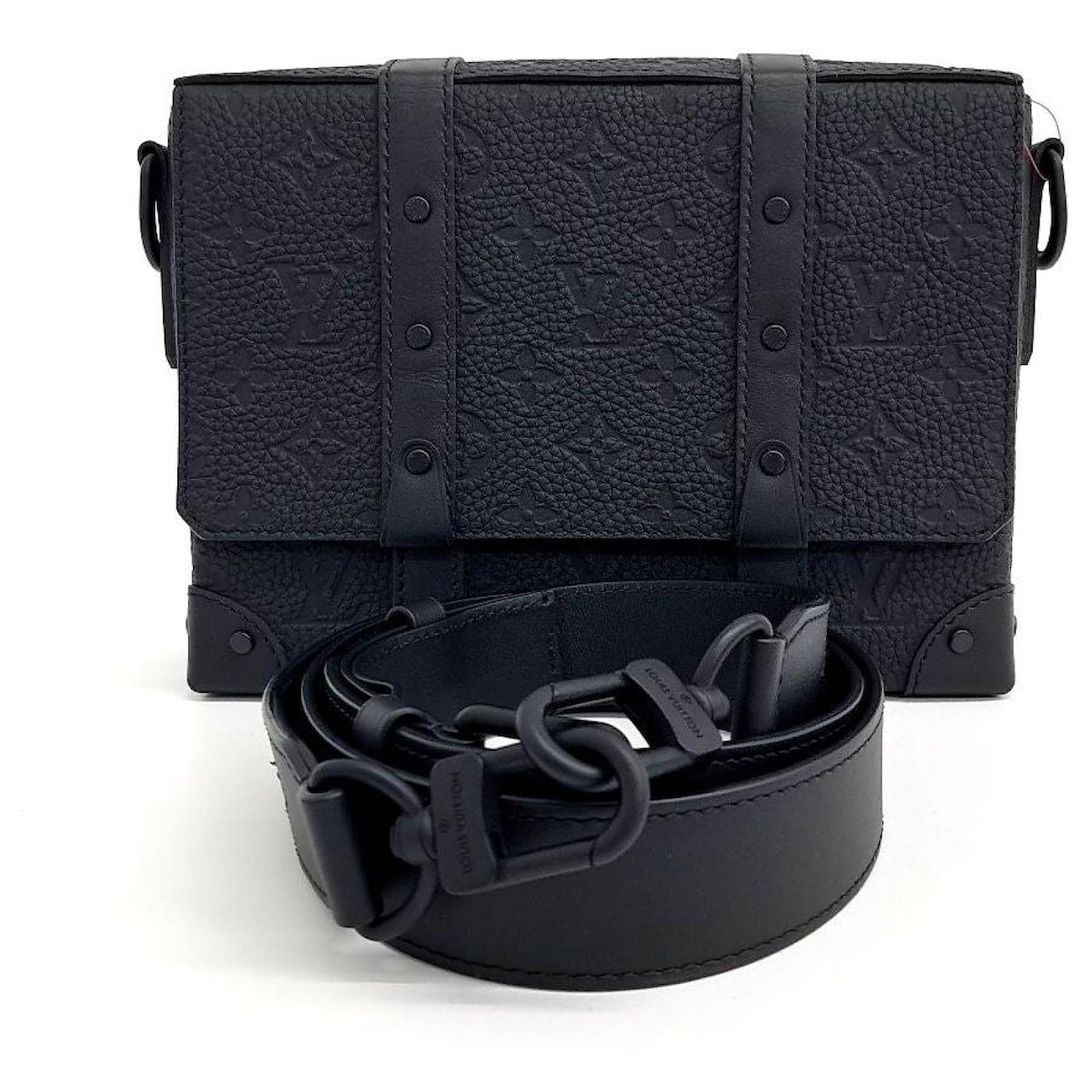 Louis Vuitton ブラック マザーズバッグ Louis Vuitton Trunk Messenger Bag M57726 (10241274) Black