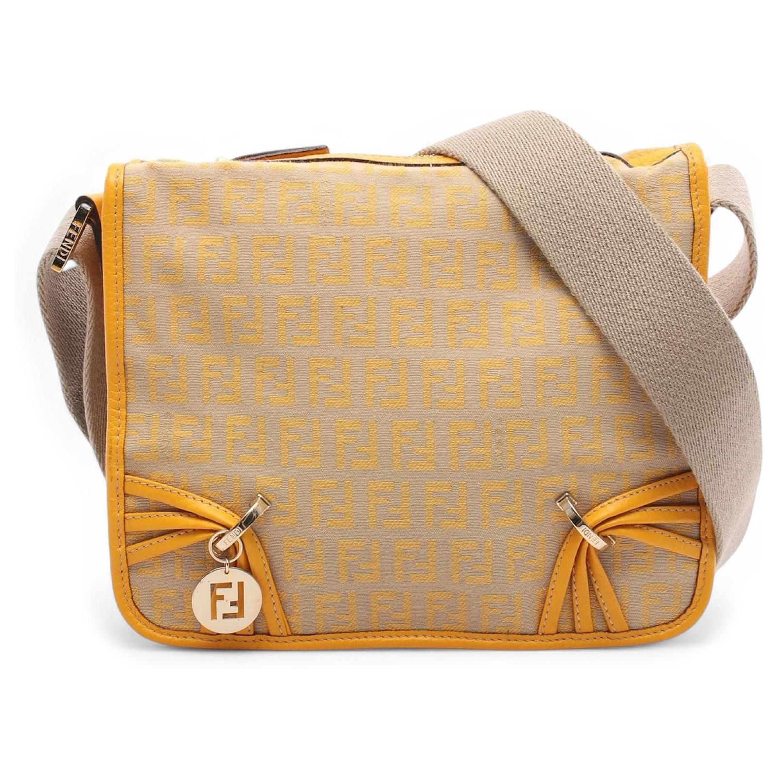 Fendi Charm Croisé en Toile Zucchino Marron Veau façon poulain