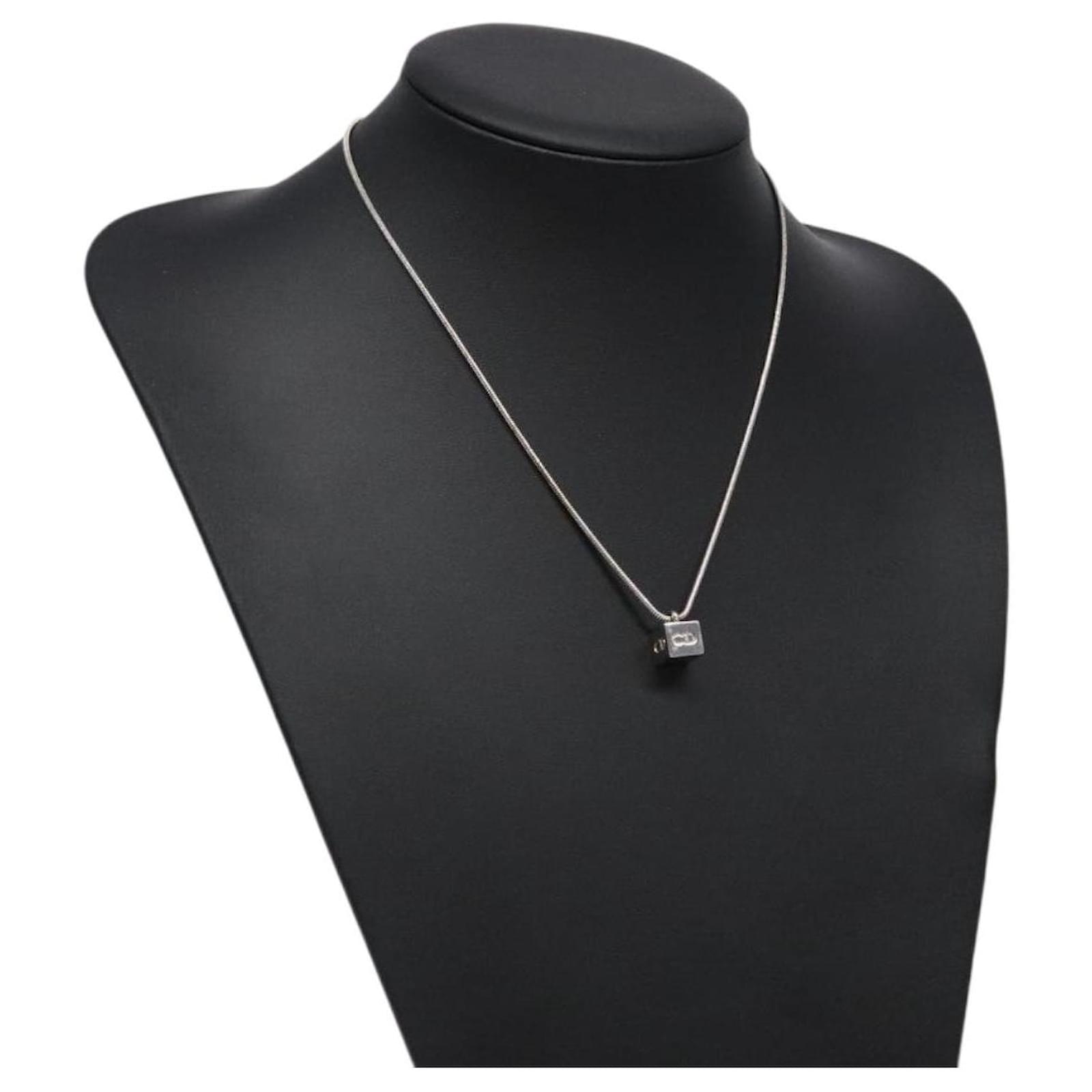 Christian Dior Necklace metal Silver Auth 134257 Silvery ref