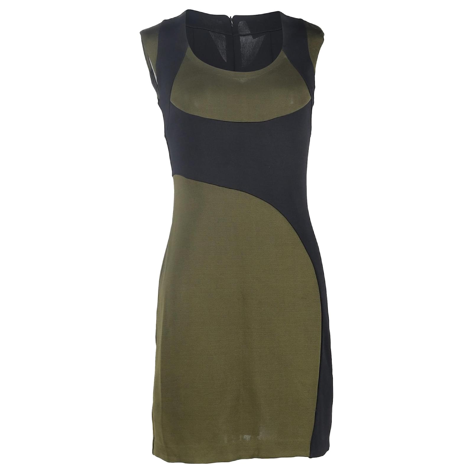 Prada Scoop Neck Mini Fitted Dress in Olive and Black Viscose Green Olive green Cellulose fibre ref.JC2443437 (Sold) - Joli Closet Prada Scoop Neck Mini Fitted Dress in Olive and Black Viscose Green Olive green Cellulose fibre ref.JC2443437 (Sold) - Joli Closet