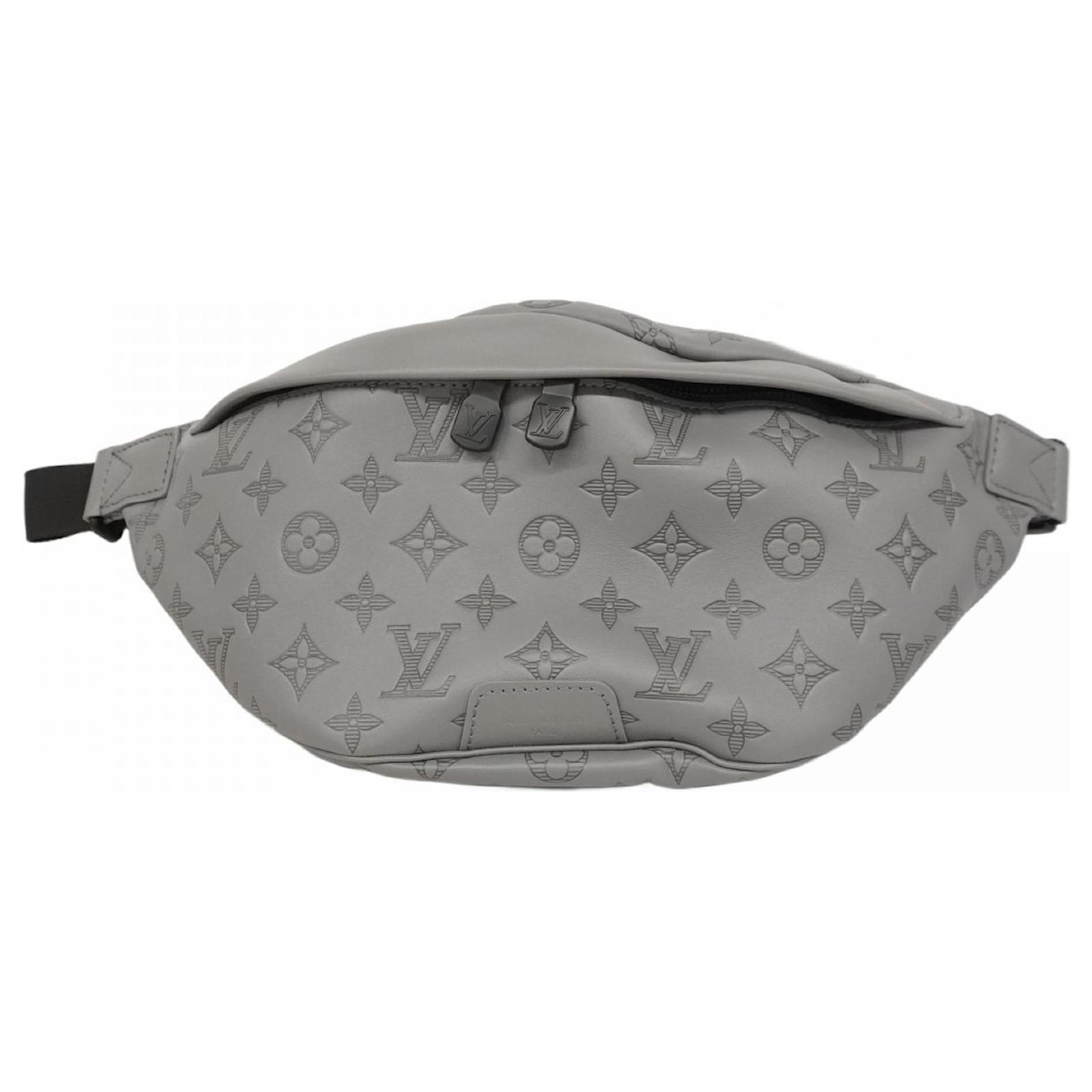Discovery Lv Banane Sac Banane Discovery PM Monogram Shadow Louis