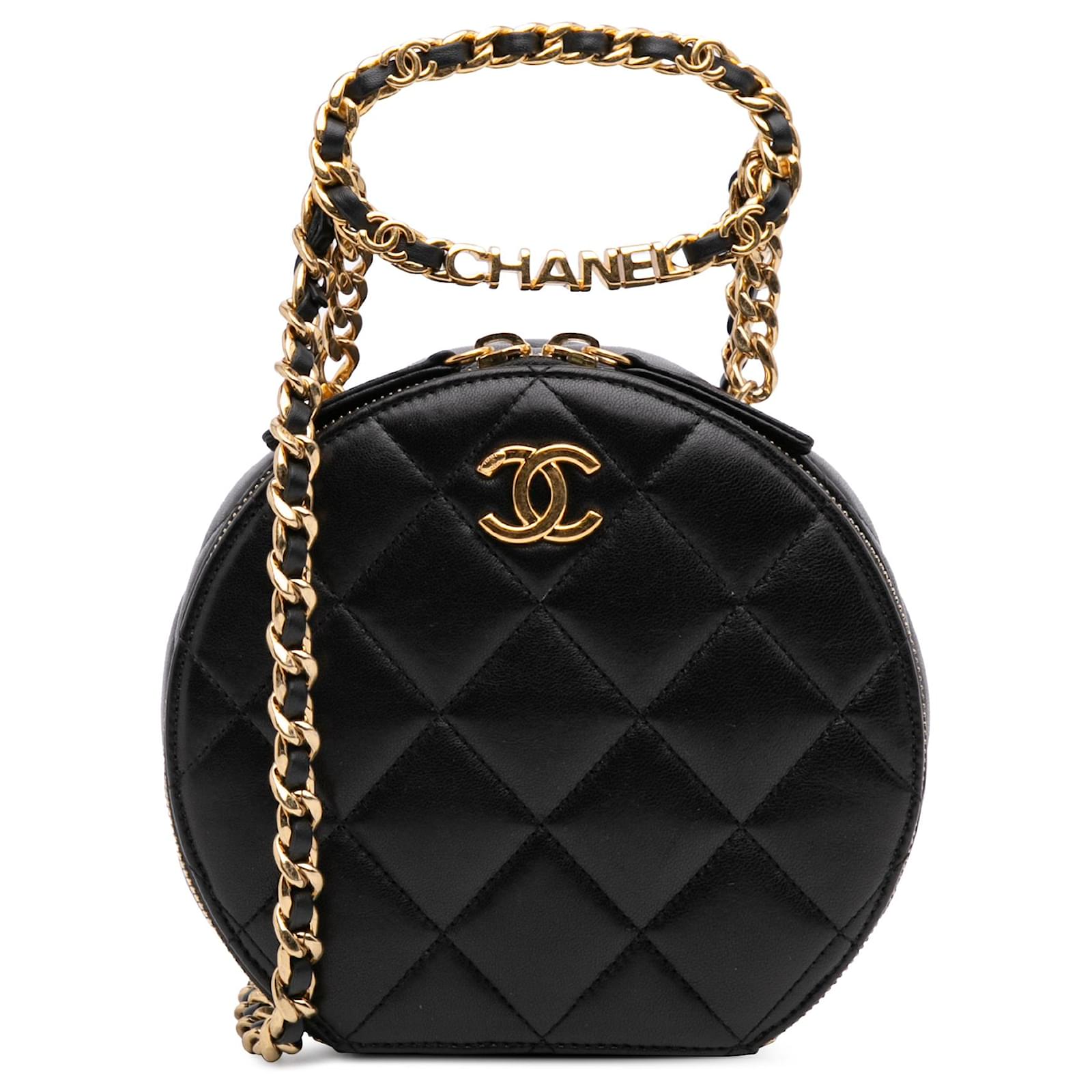 Runde Clutch mit Kette und ovalem Logo aus schwarzem, gesteppte