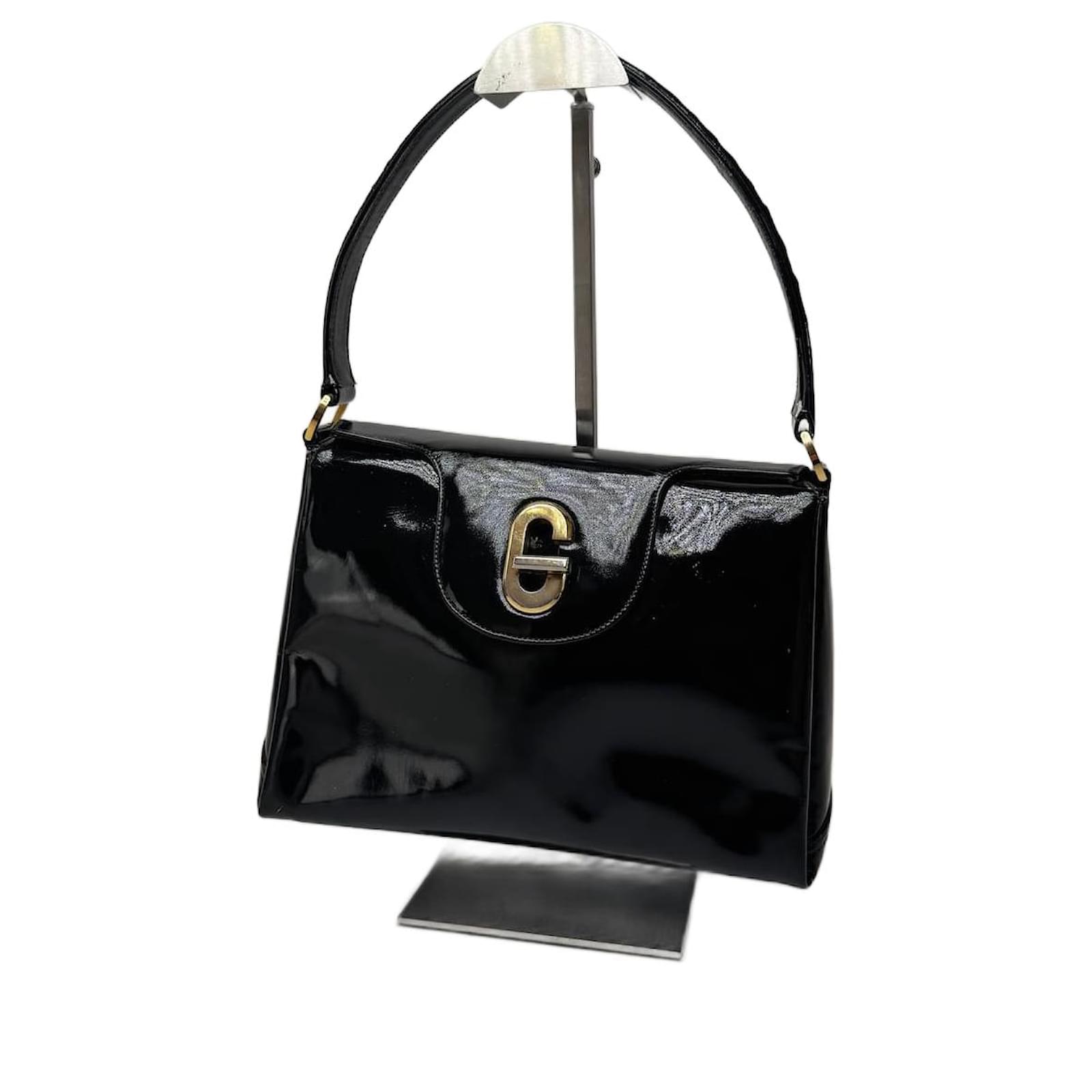 ショルダーバッグ GUCCI G LOGO PATENT LEATHER SHOULDER BAG Gucci Vintage Black Patent Leather Logo Shoulder Bag | Yoogi's Closet