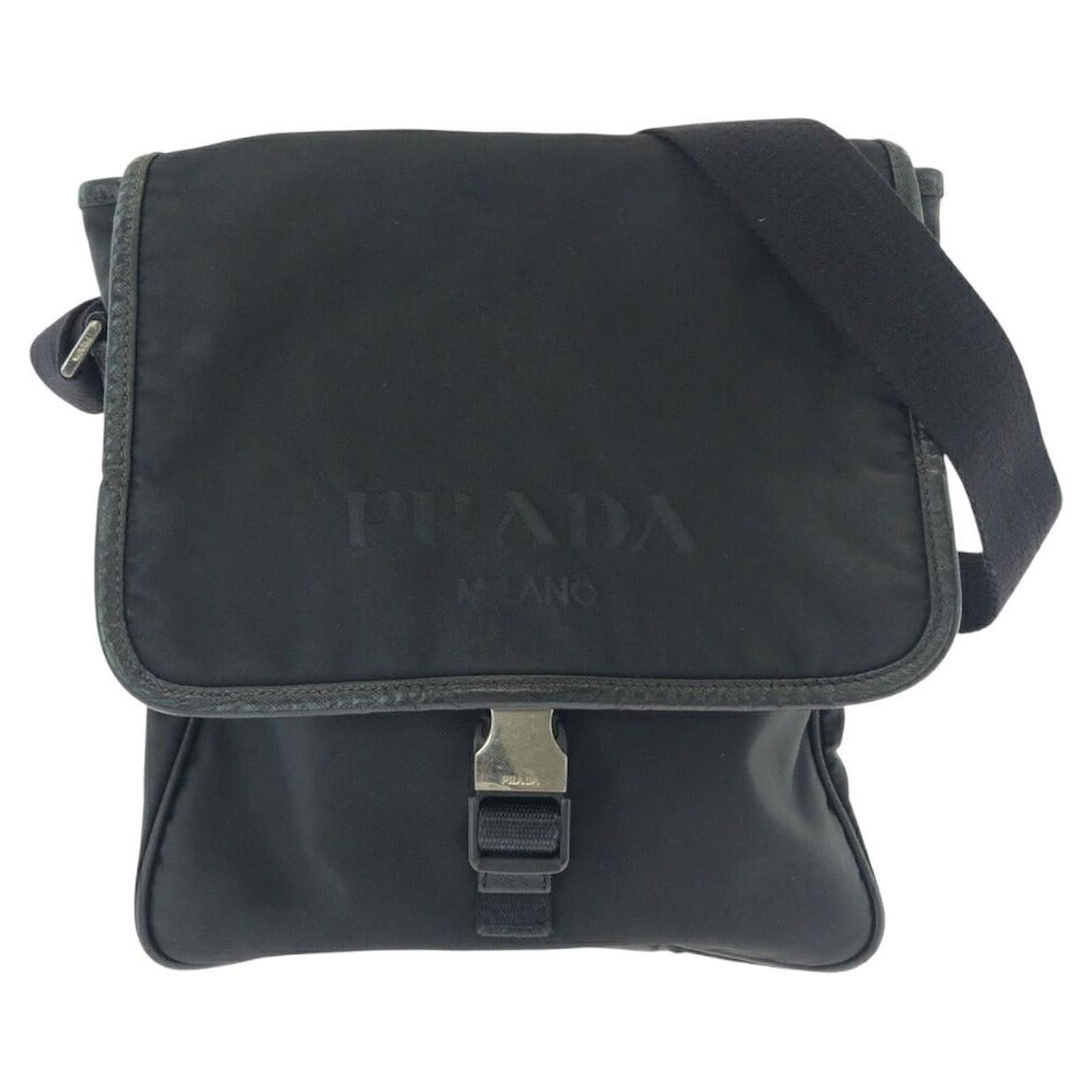 Prada Nylon Tessuto Logo Shoulder Bag Black ref.2465731 - Joli Closet