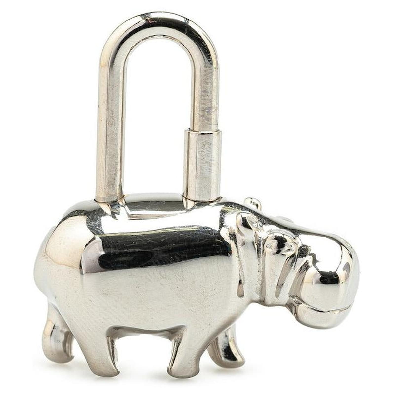 エルメス　カバ　ANNEE DES FLEUVES ヒポポタマス　シルバー 楽天市場】エルメス カデナ ヒポポタマス カバ シルバー 限定