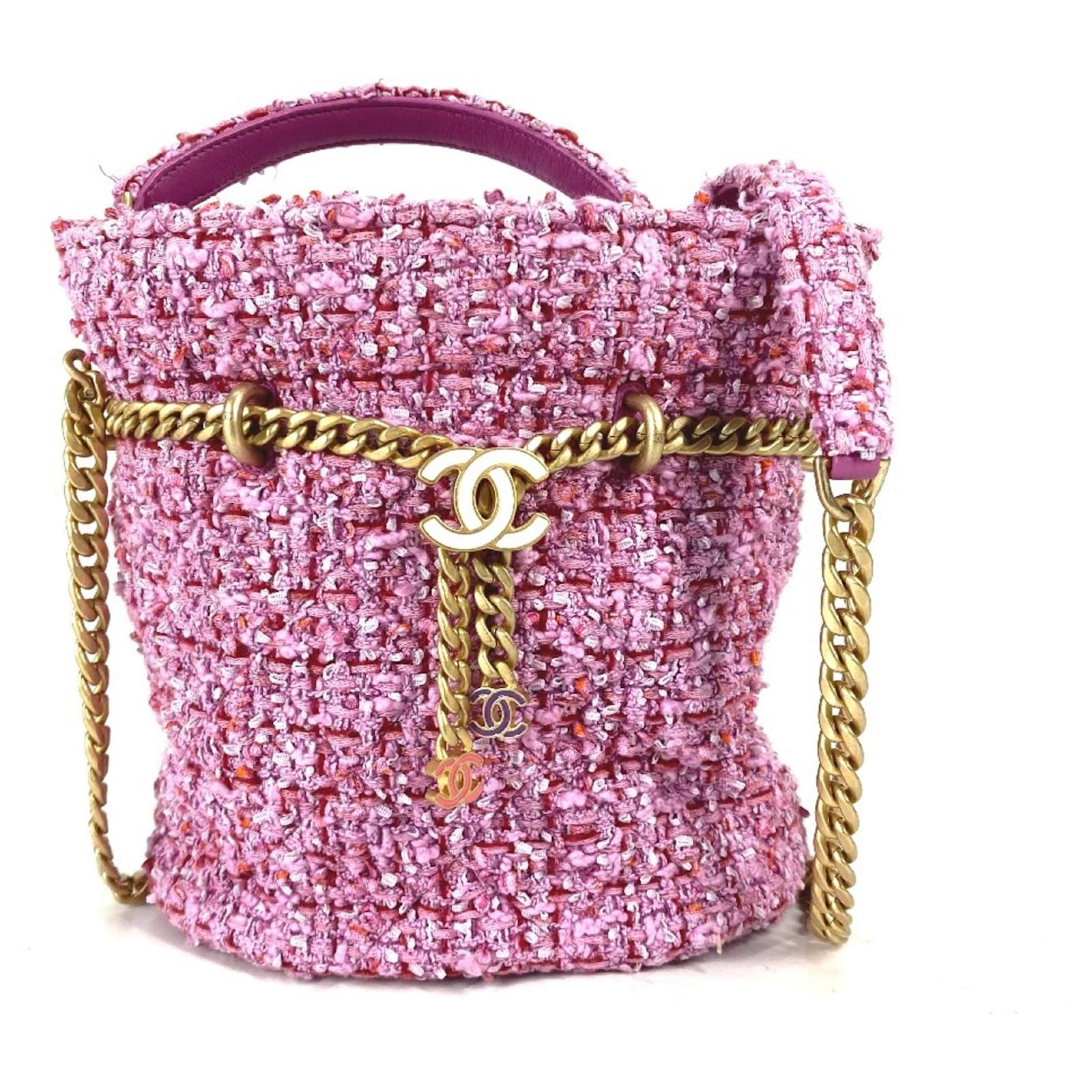 Chanel 2022SS CC Coco Mark Chain Bucket-Shaped Pochette Pink Tweed