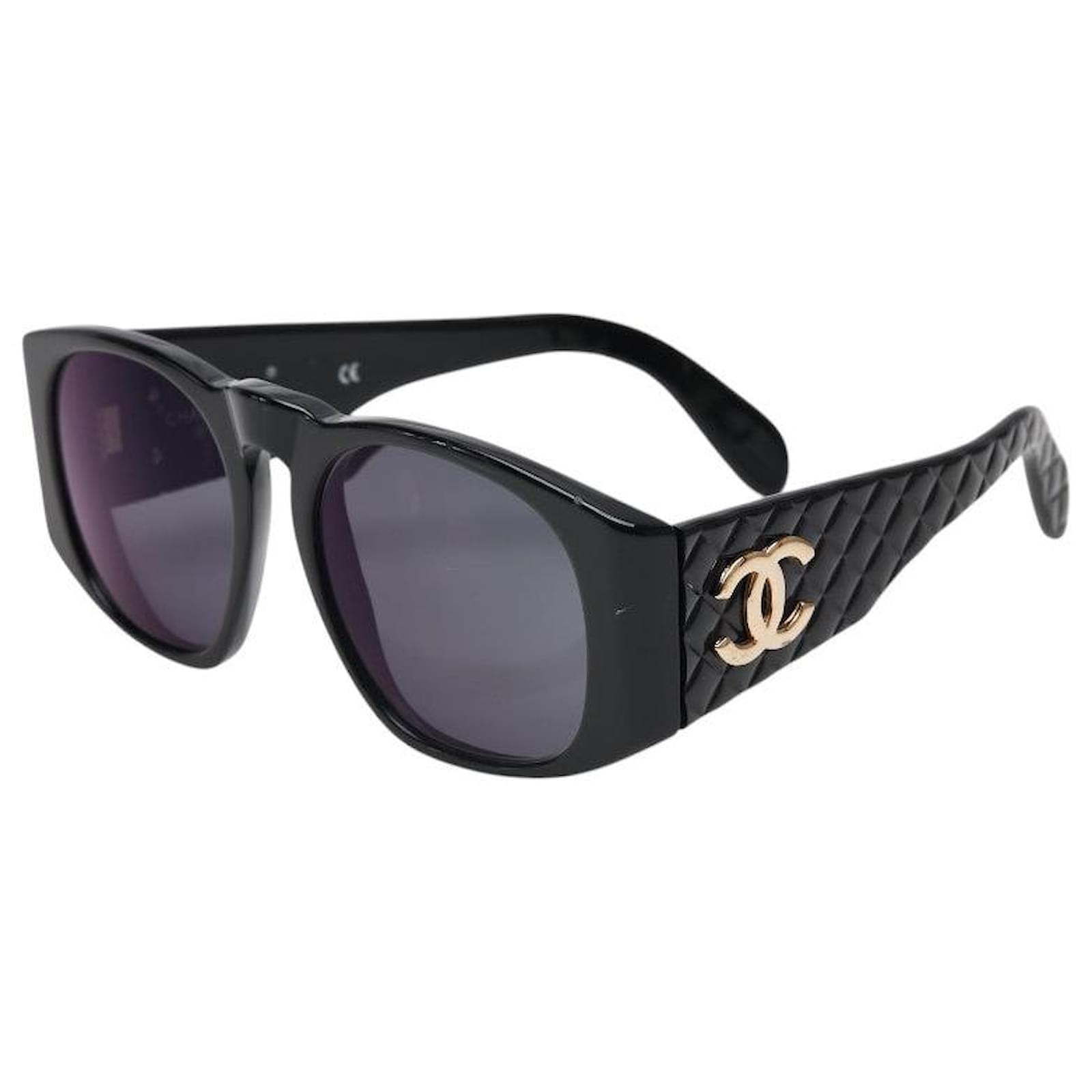 Chanel Coco Mark Matelasse Sunglasses Black Plastic ref.JC2481368