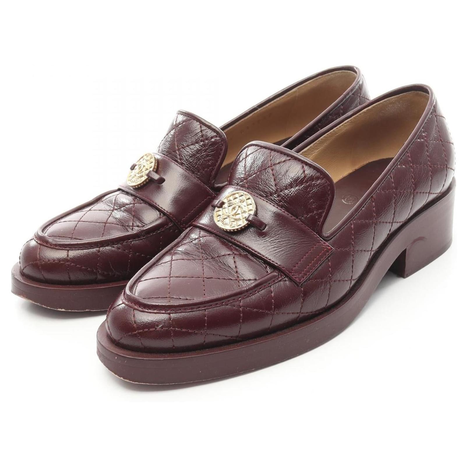 靴 CHANEL Coco Mark Tassel Heel Loafers Chanel Coco Mark Leather Loafers Brown Dark red ref.JC2486092