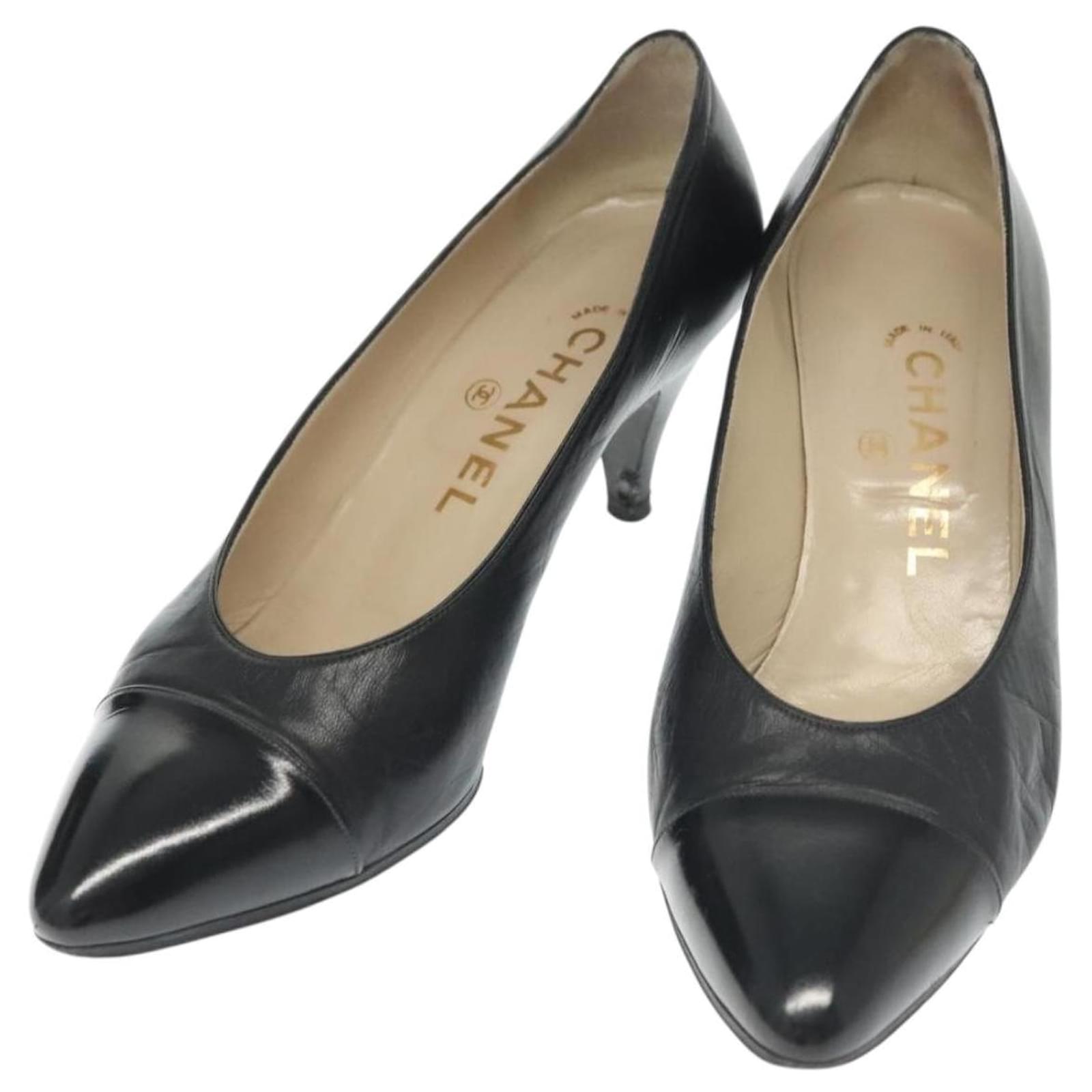 CHANEL pumps High heels Leather 35 1/2 Black CC Auth ti3388 ref