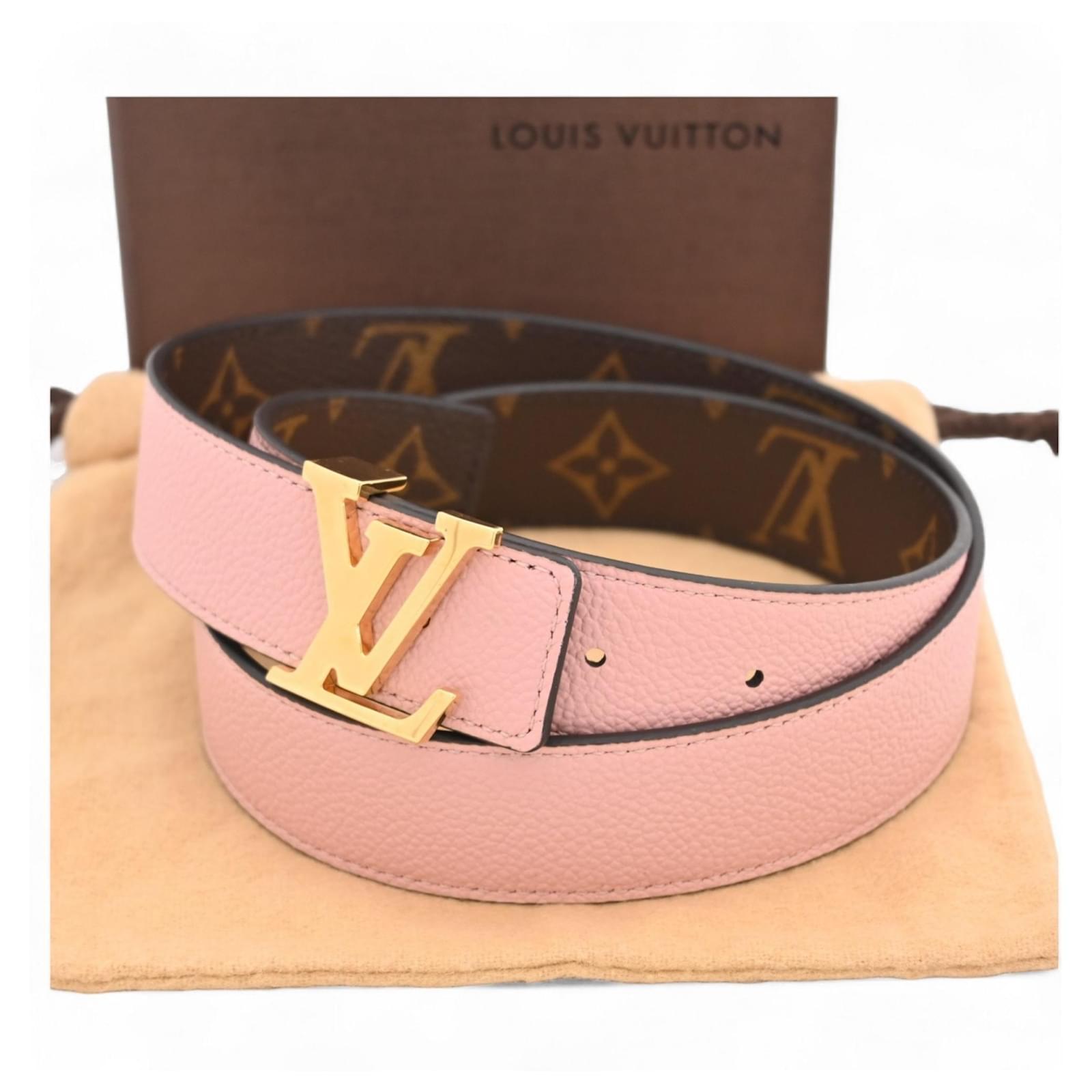 LOUIS VUITTON ピンクベージュレザー ベルト リバーシブル Louis Vuitton Monogram Reversible Belt Pink ref.JC2499273 (Sold