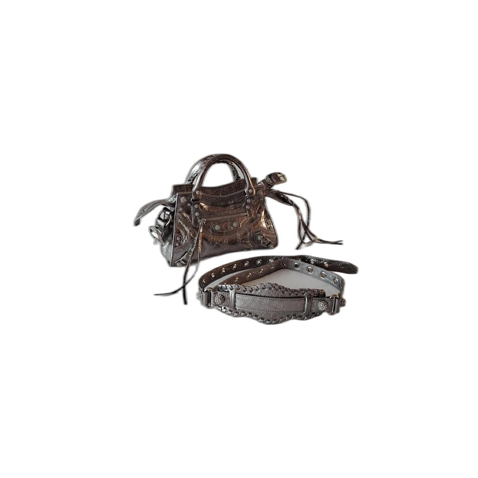 BALENCIAGA NEO CAGOLE CITY WOMEN'S LEATHER BAG WITH SILVER