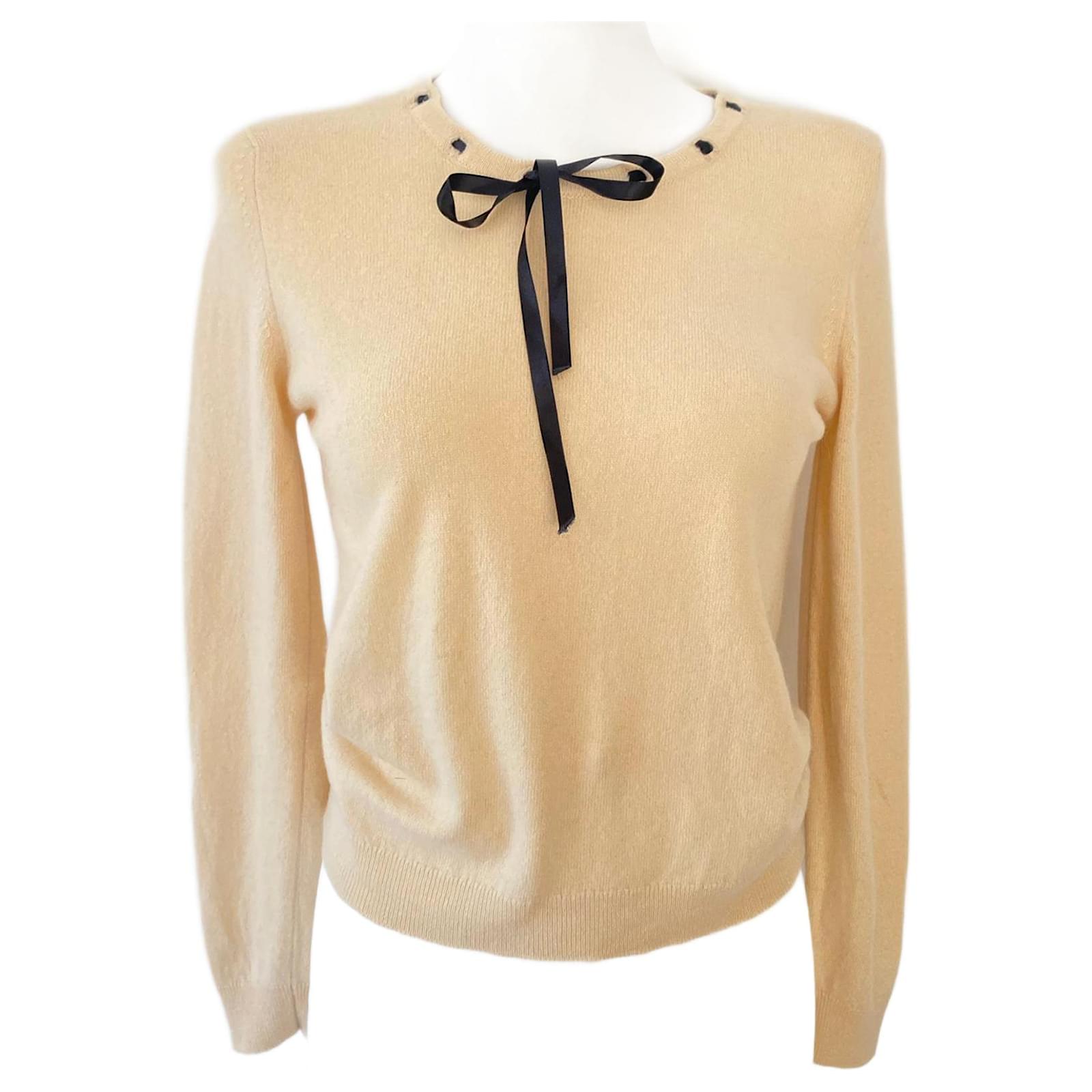 Pull vintage Chanel Yellow Cashmere Joli Closet