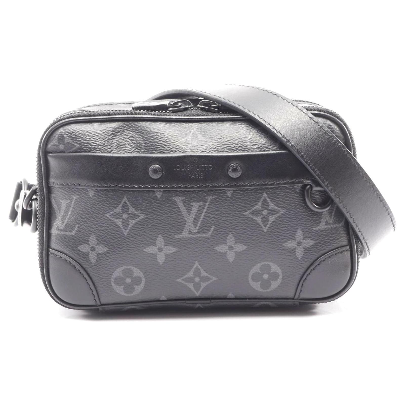 Louis Vuitton Alpha Wearable Wallet Shoulder Bag Black Cloth ref