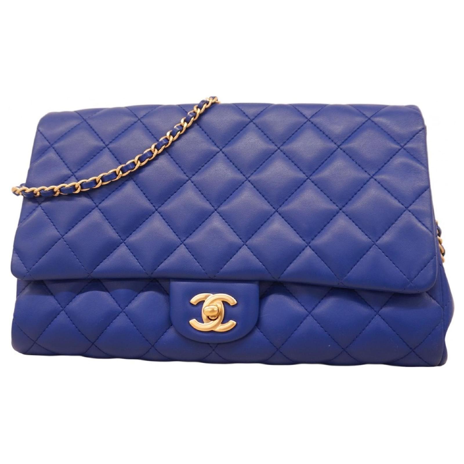 Borsa a Spalla Matelassé Chanel Blu Pelle Joli Closet