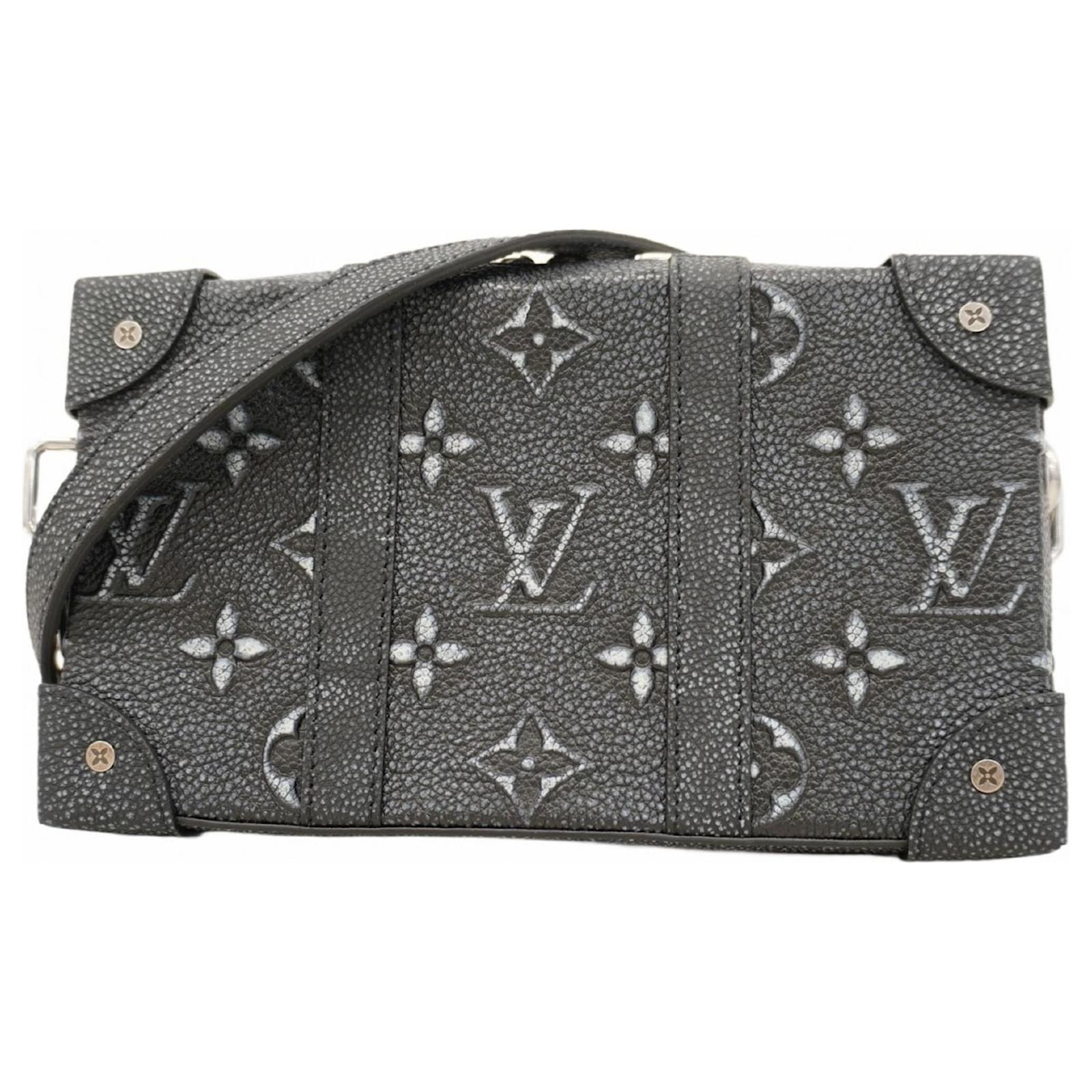 Louis Vuitton Monogram Soft Trunk Wallet Shoulder Bag Black ref