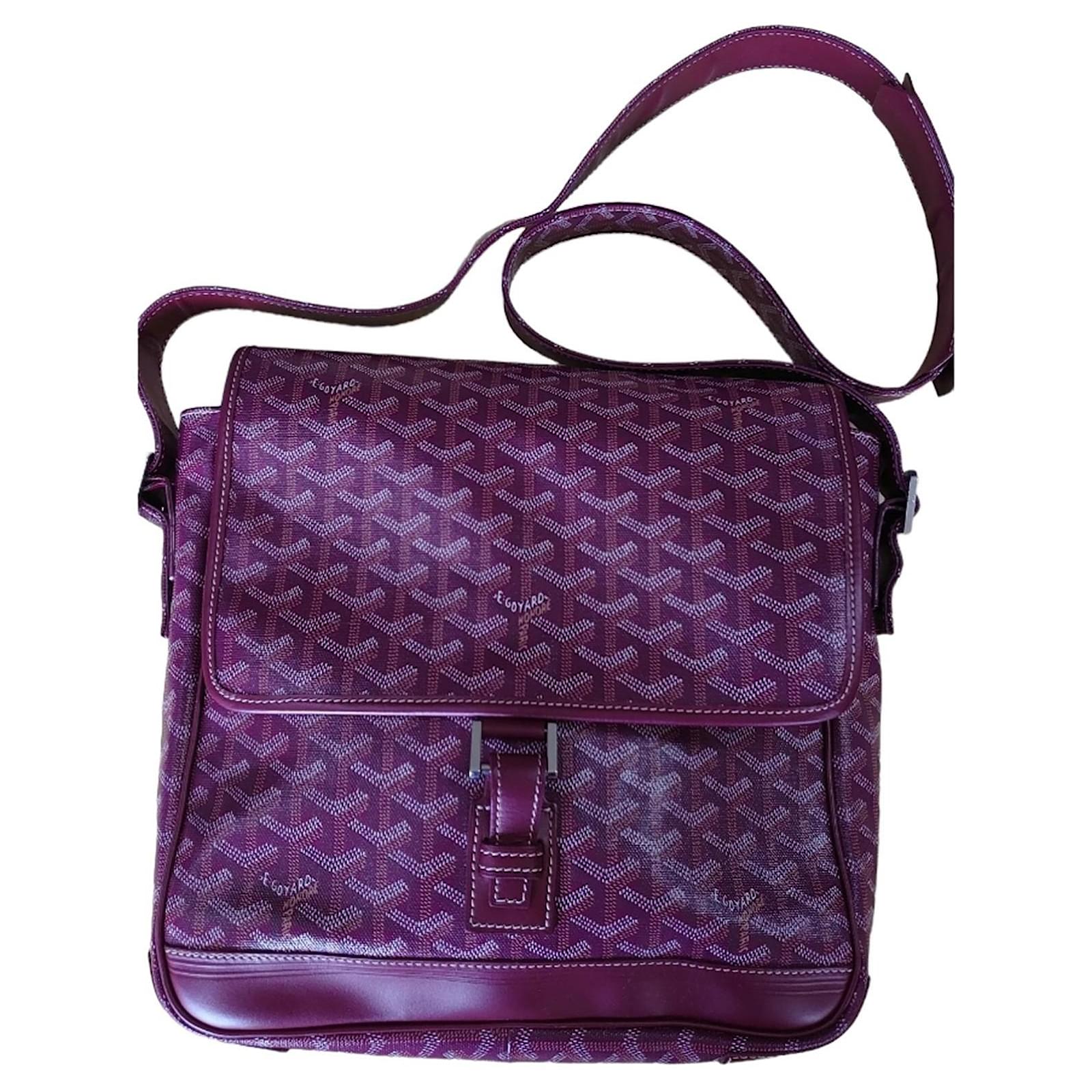 Goyard Grand Bleu MM Bordeaux Wine Red Messenger Shoulder Bag