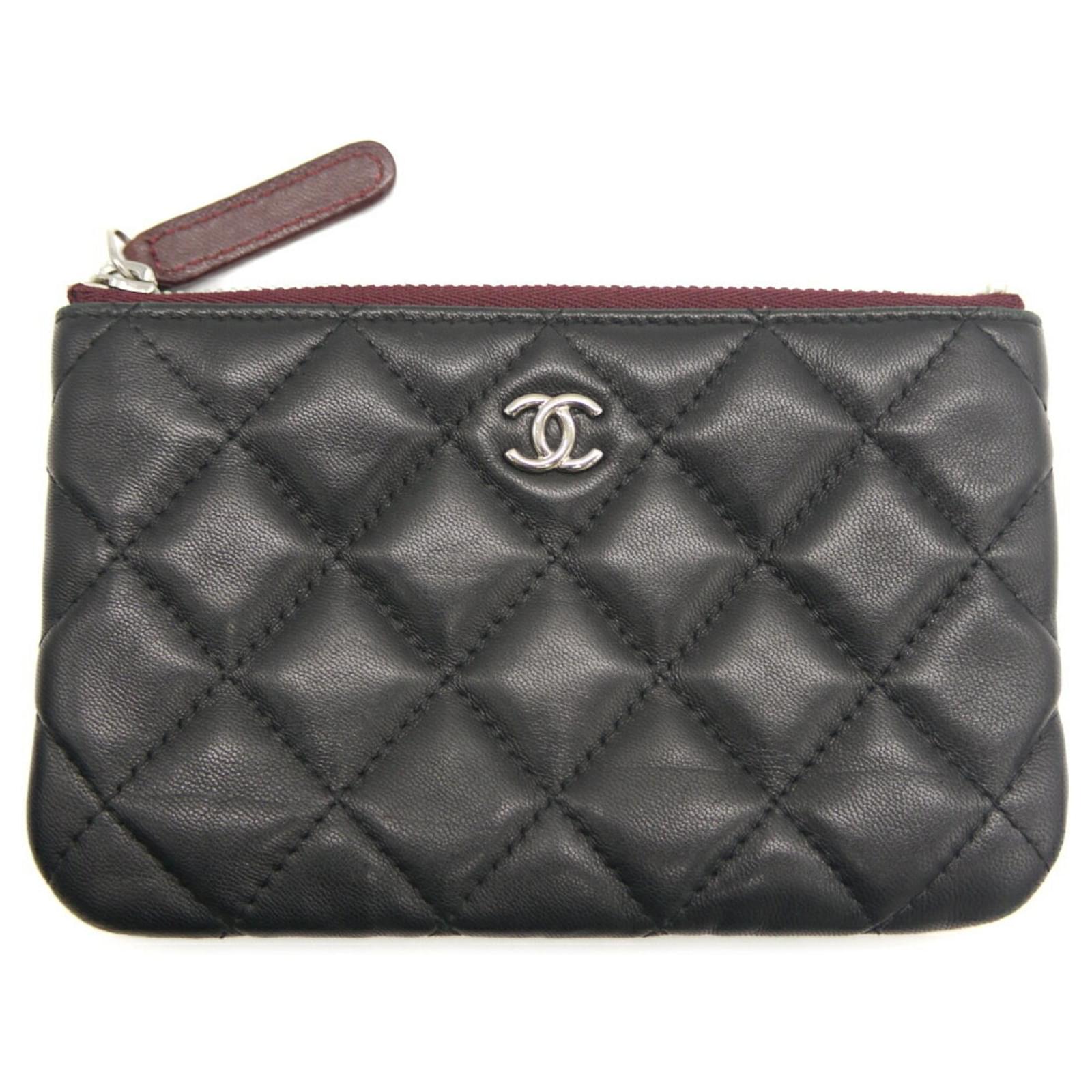Timeless CHANEL Klassische Mini-Tasche Schwarz Leder