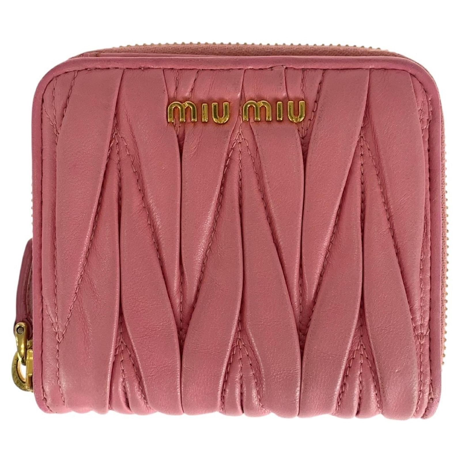 Miu Miu Matelassé rosa Leder Geldbörse im Bifold-Format Pink ref
