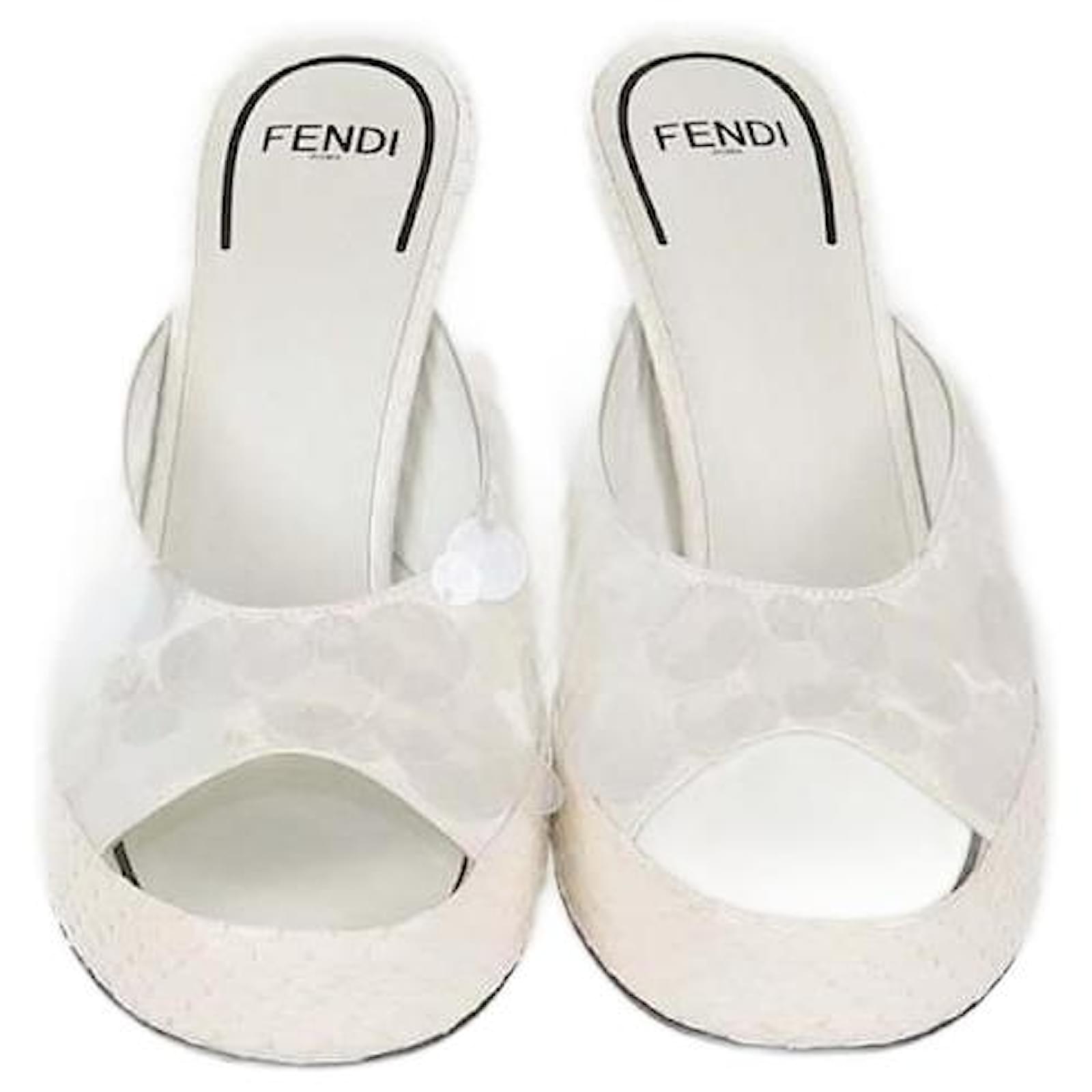 Fendi White Sequins and Snake Mules ref.2590785 - Joli Closet