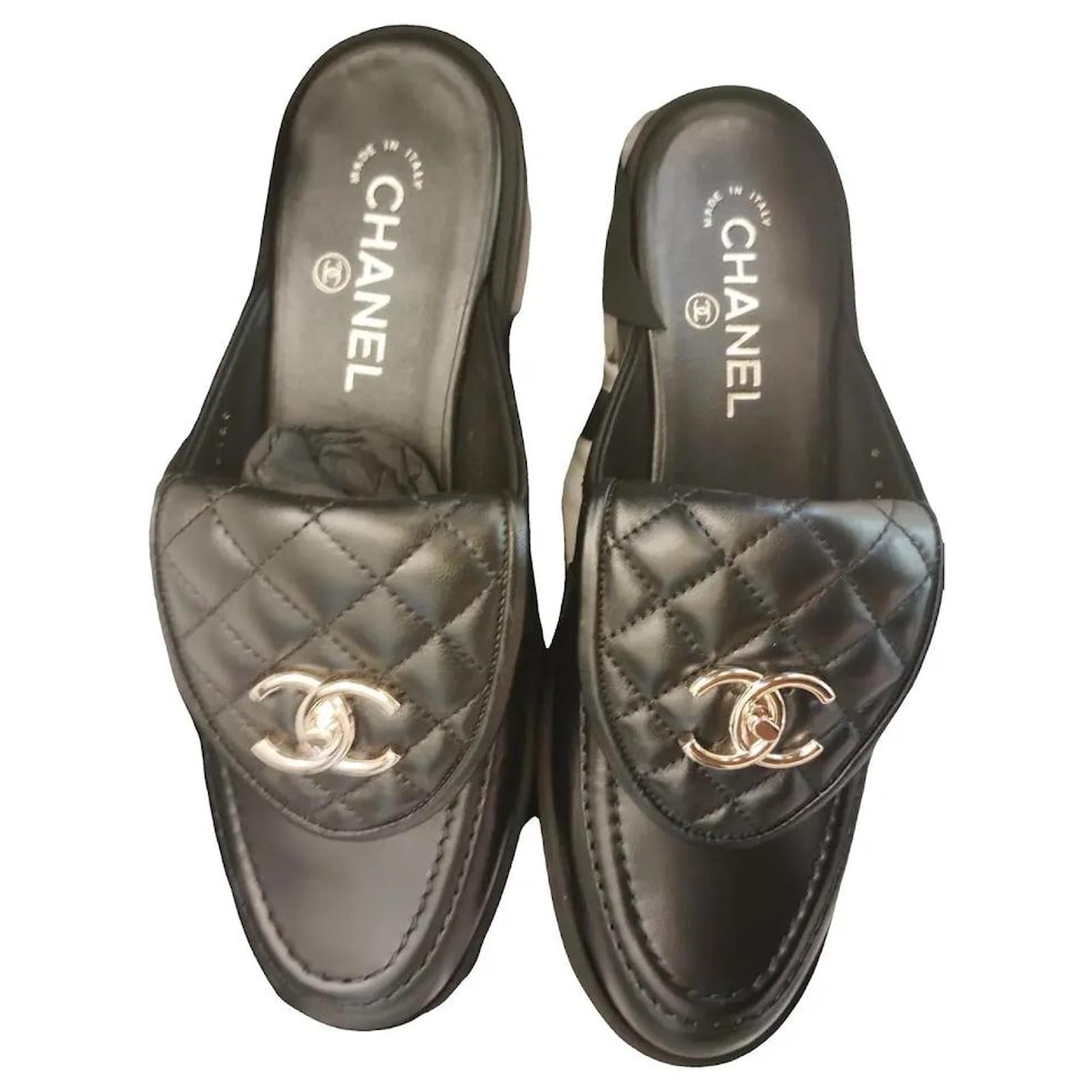 Chanel Mules Black Leather ref.2593083 - Joli Closet