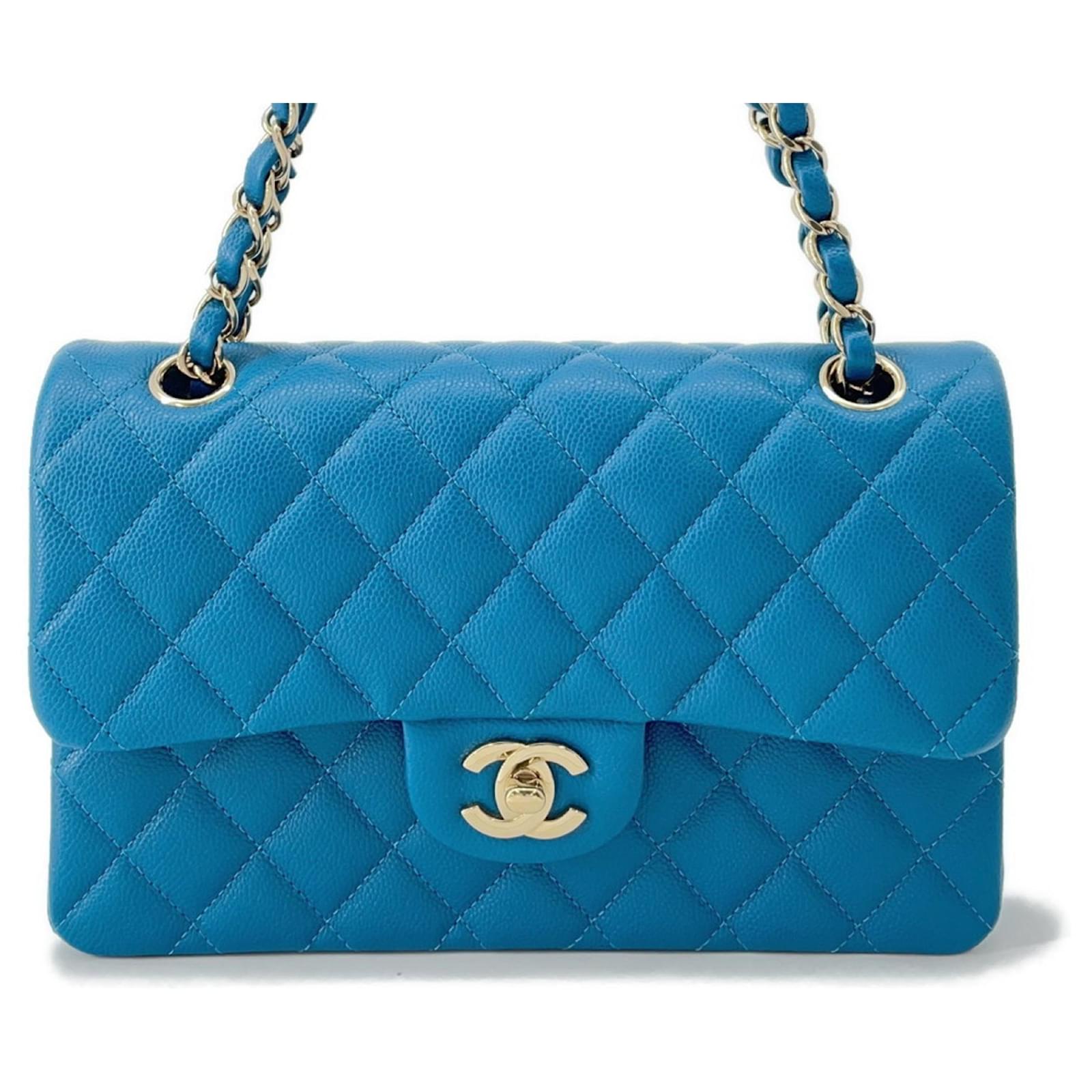 Chanel Blue Grained Calfskin Chain Shoulder Bag ref.2613309 - Joli