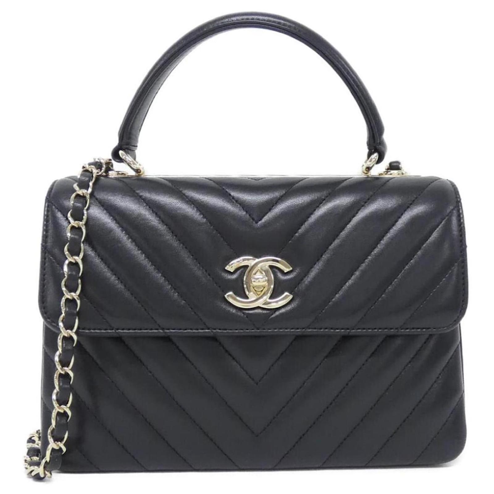 CHANEL ブラックレザー キルティングバッグ Chanel 92236 Handbag Black Leather ref.JC2663003 (Sold) - Joli Closet