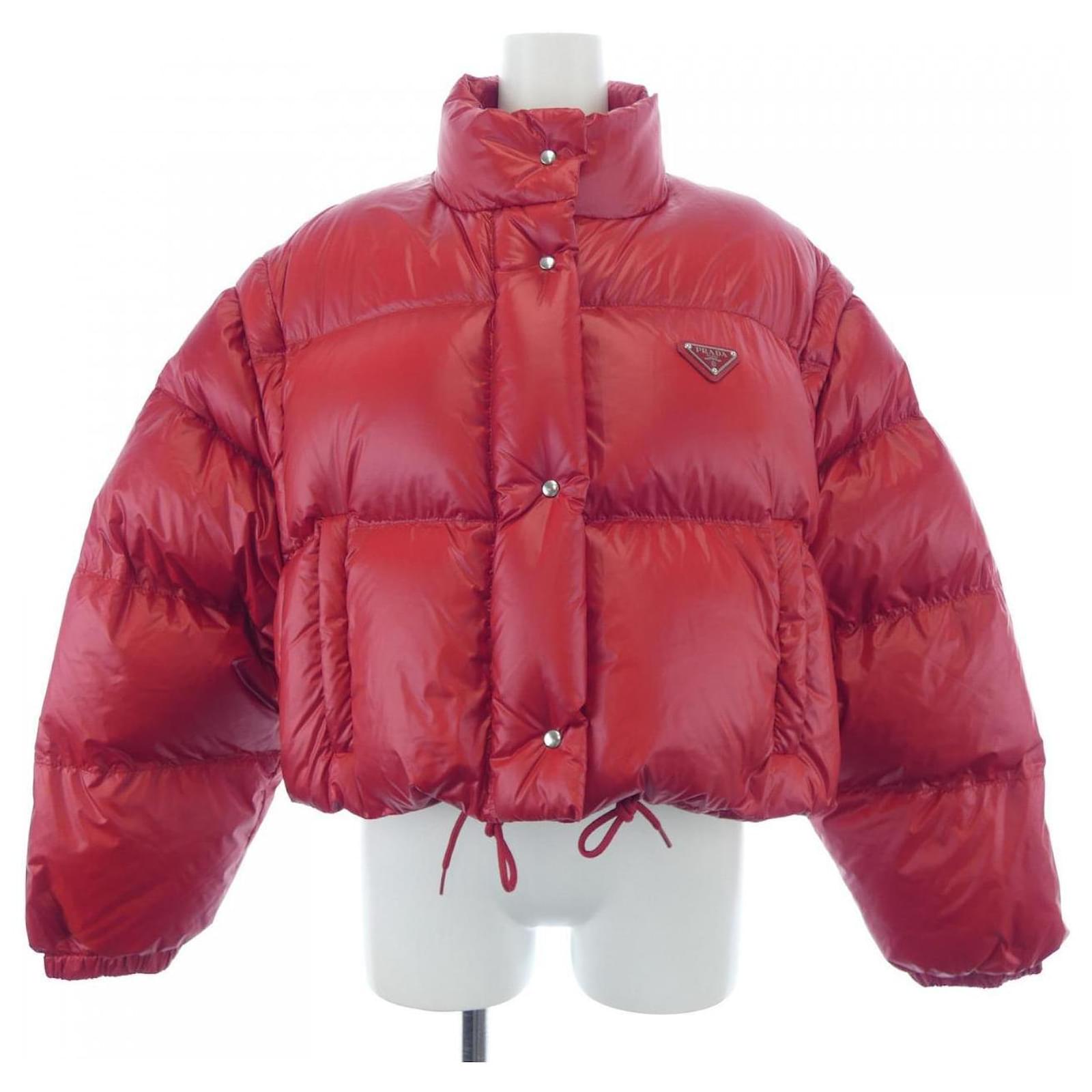 プラダ　PRADA ポリエステル　プルオーバー　ジャケット　赤　38 プラダ PRADA ポリエステル プルオーバー ジャケット 赤 38 プラダ