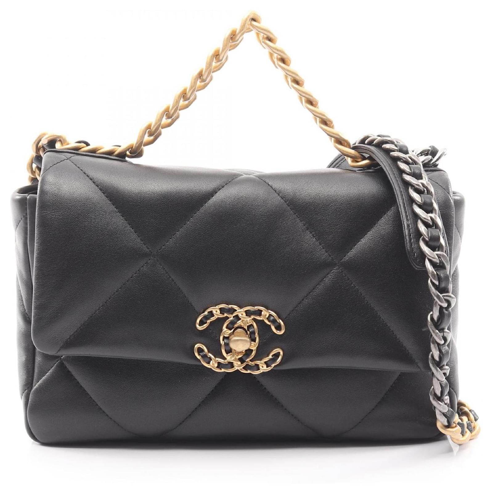 Chanel 19 Disneuf Matelasse Shoulder Bag Black Leather ref