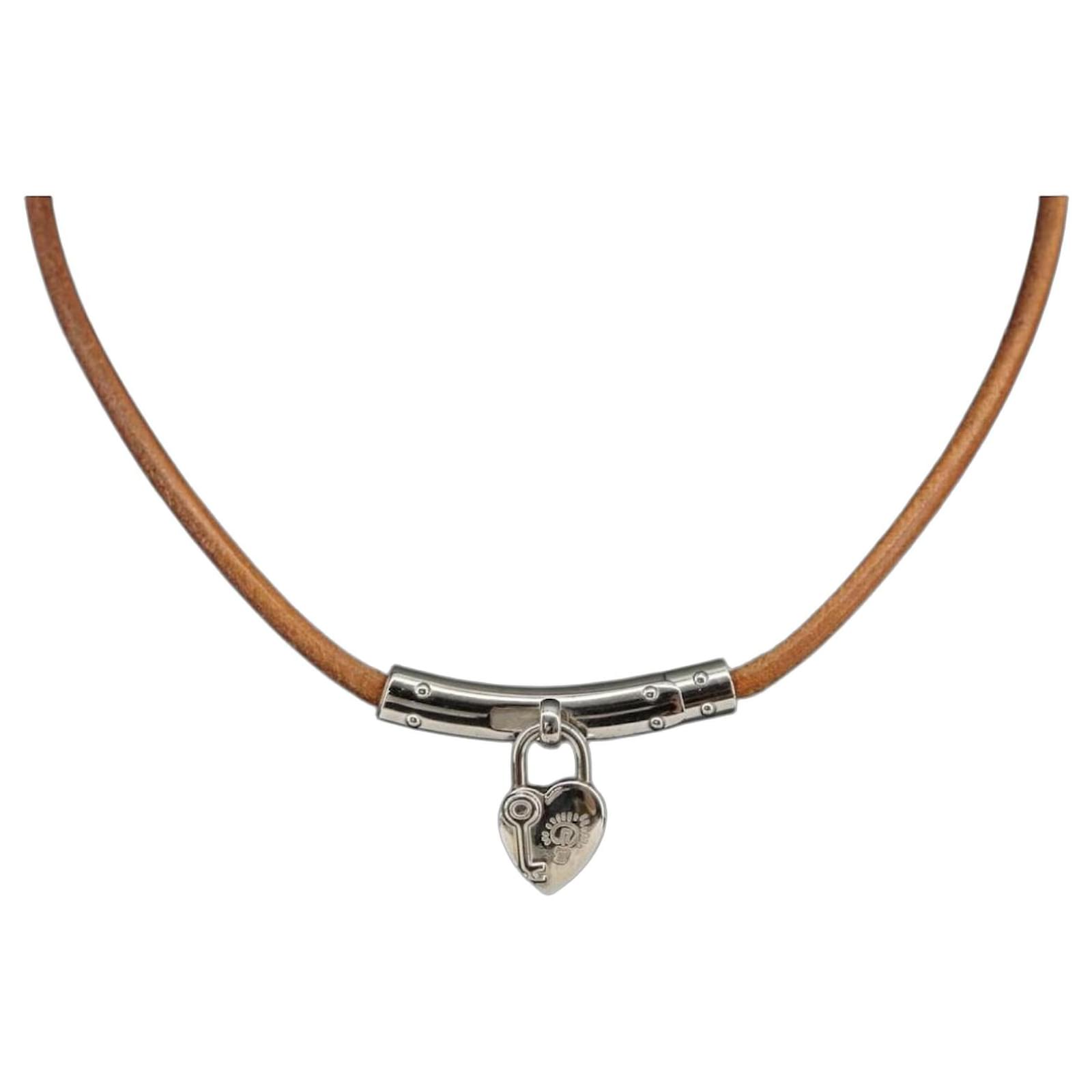 Hermès HERMES Choker Heart Cadena Viviride Leather Brown Auth