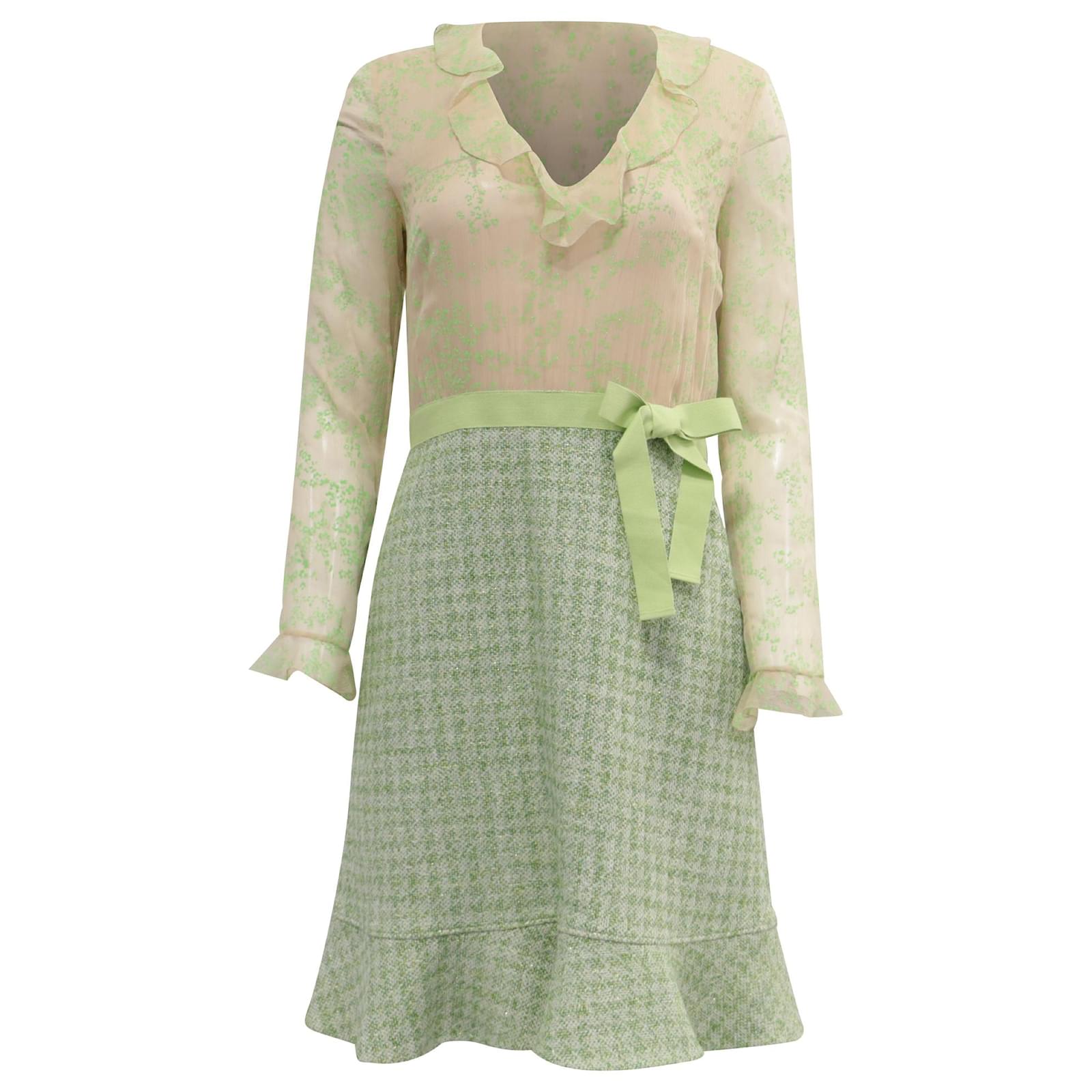 green emerald velvet dress Valentino Vintage Emerald Green Strapless Cocktail Dress Size 42/6 main image 1