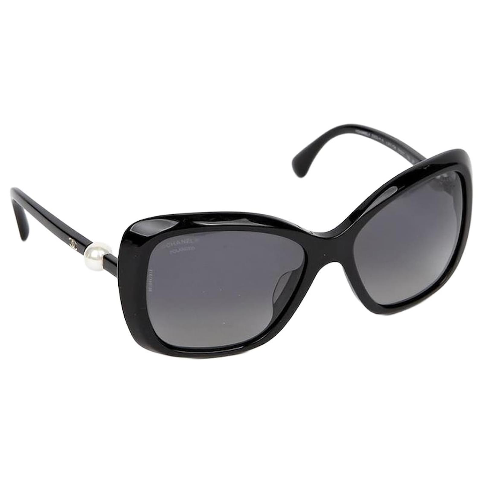 Chanel Pearl Logo Sunglasses Black Synthetic ref.JC2762906 (Sold