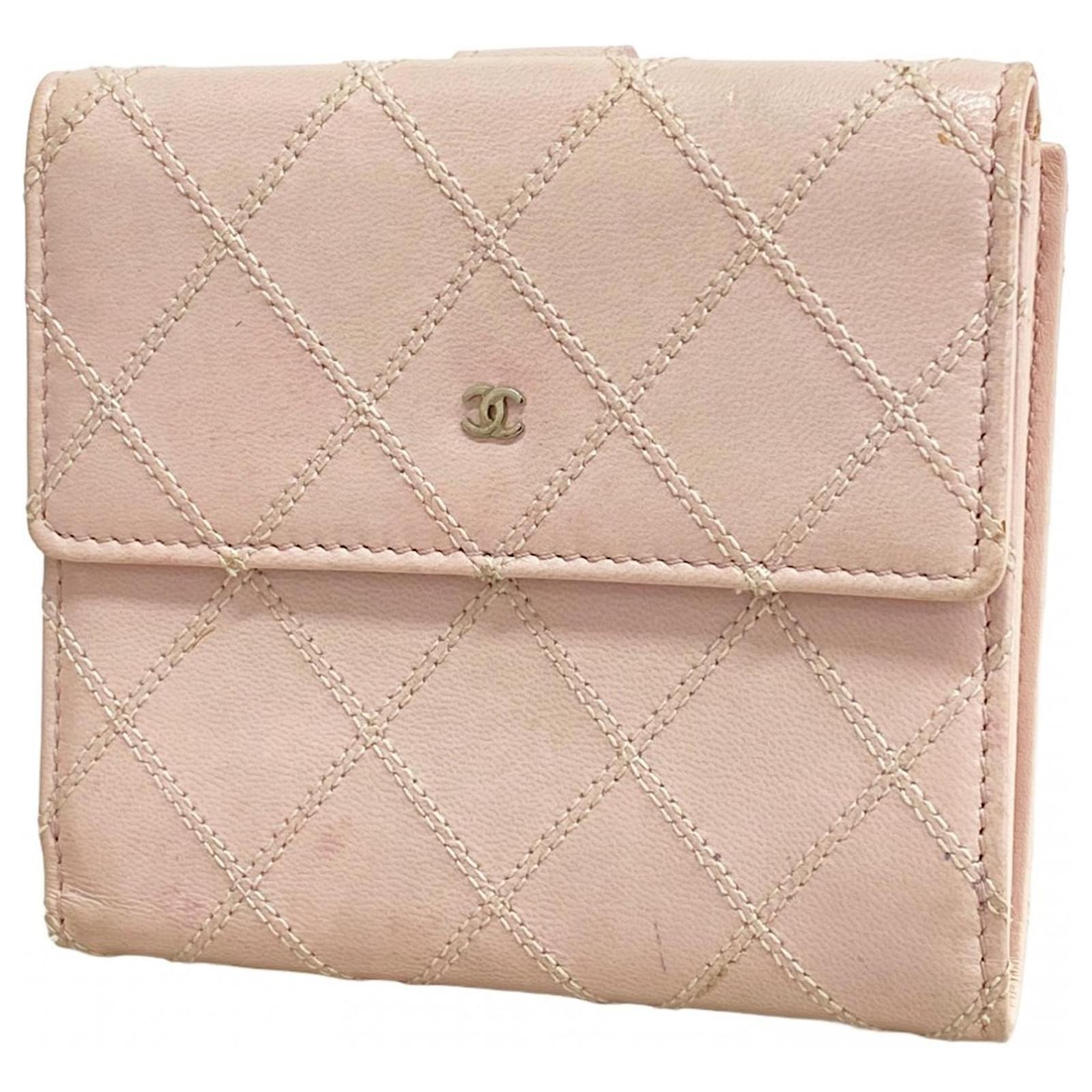 CHANEL Vintage Bicolore Wallet ʚ₍ᐢ. .ᐢ₎ɞ CHANEL CC Logo Bicolore Mini Pouch Wallet Coin Case Leather Red